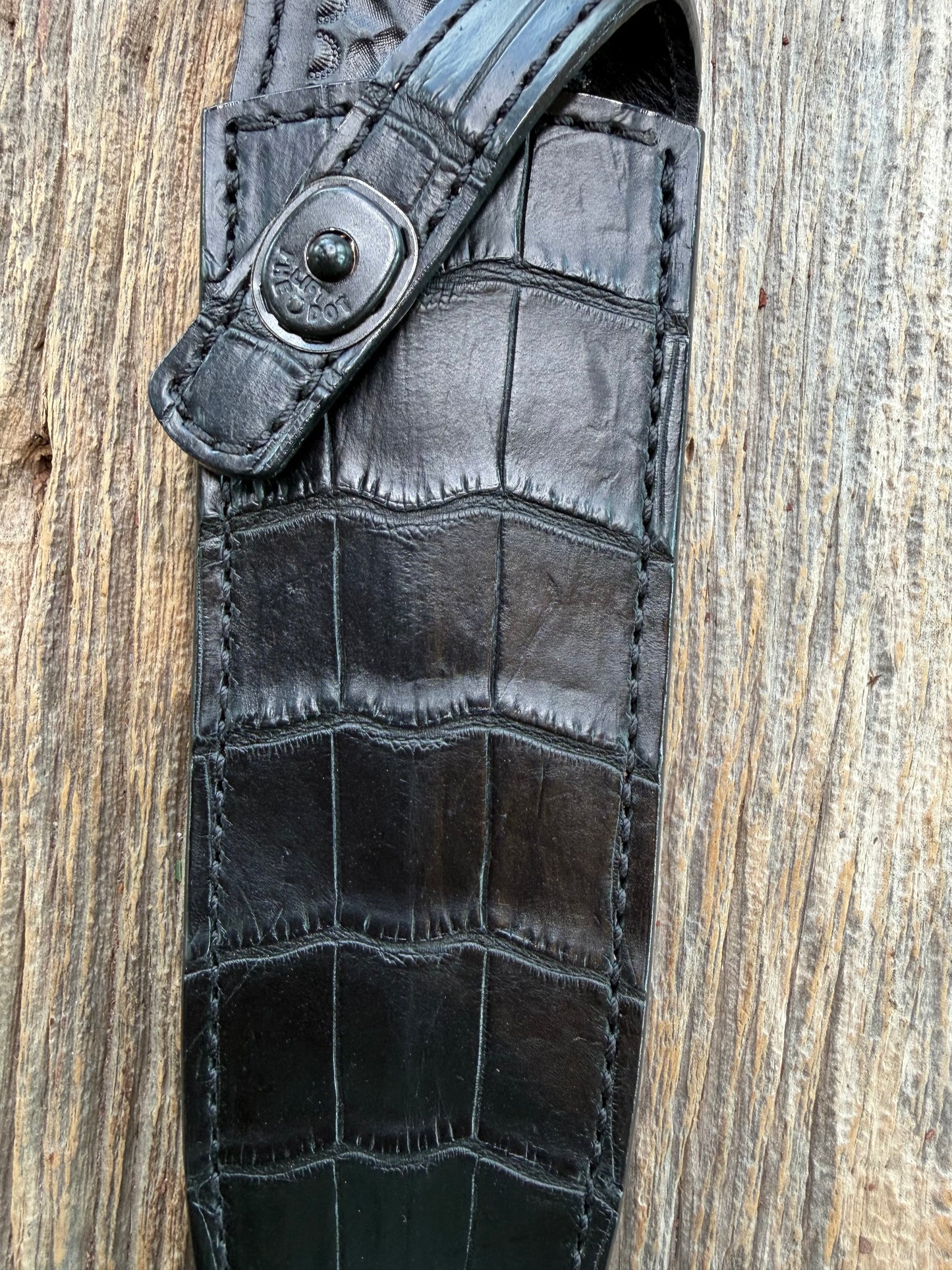 New Randall Model Clinton Special Sheath in Exotic Black Matte Crocodile from Treeman with the newest Black Canteen snap. Killer sheath.