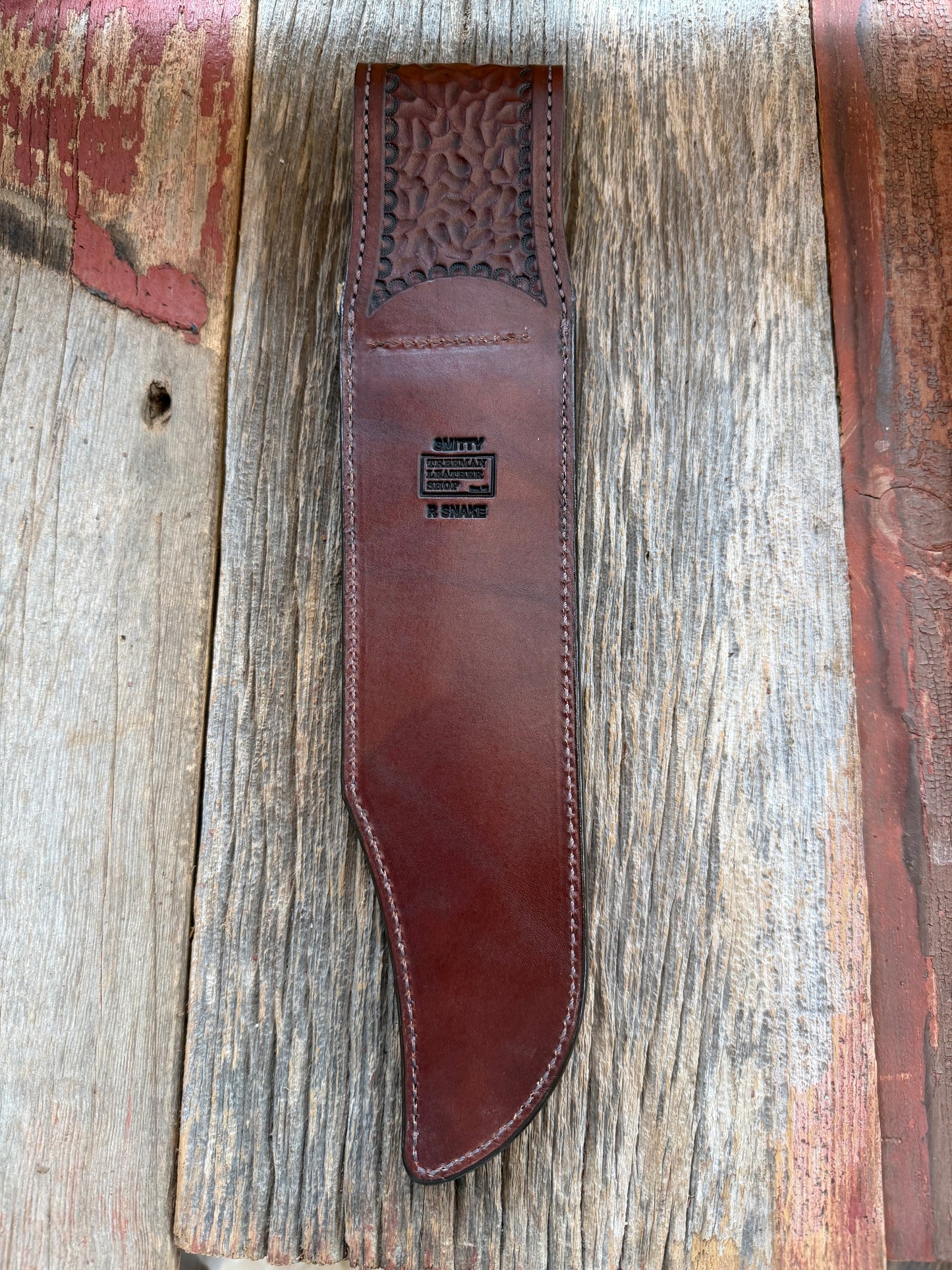 Randall Model 12-11 Smitty Sheath in Exotic Eastern Diamondback RattleSnake from Treeman Sheaths. Tremendous colors on this one.