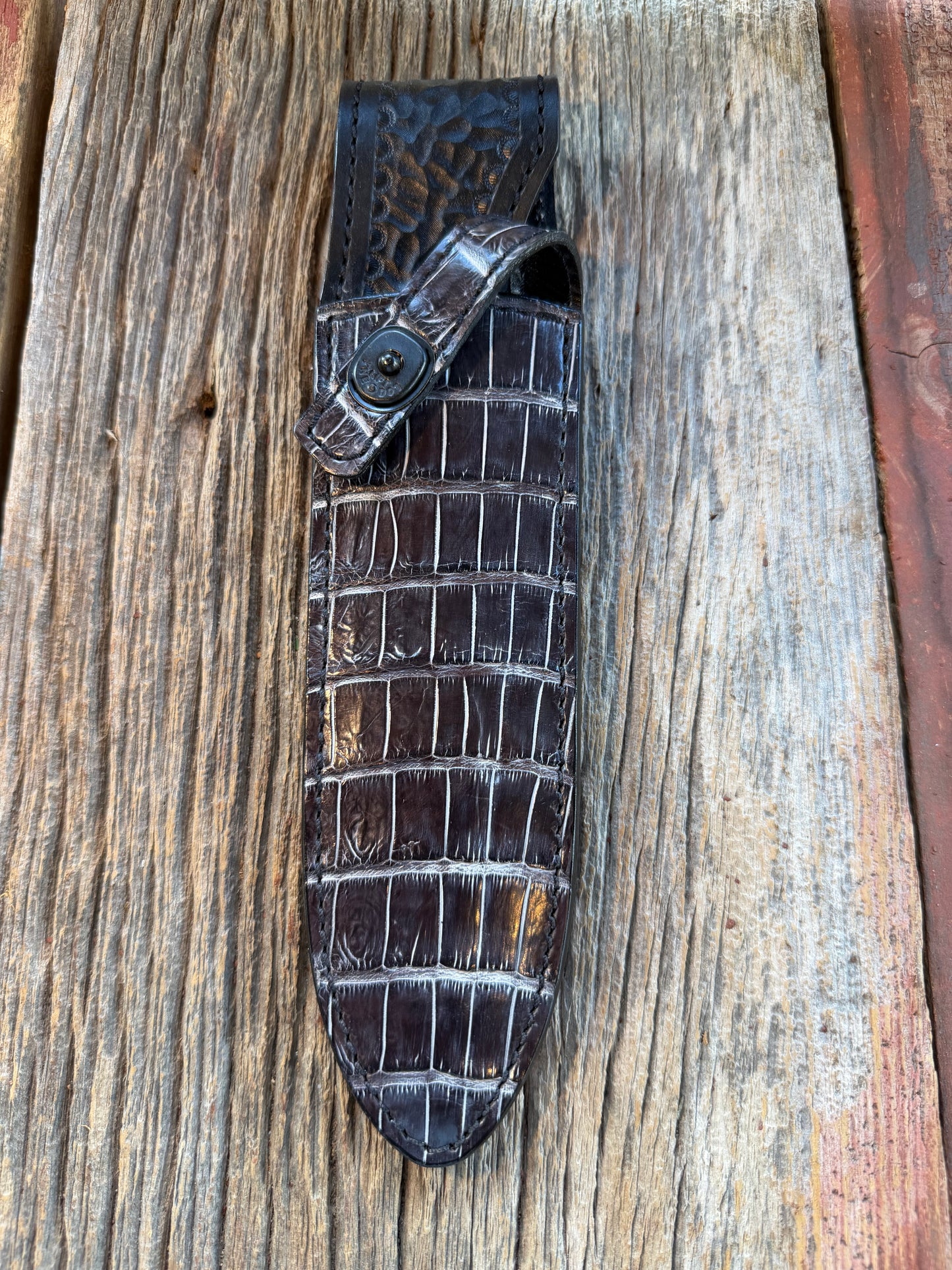 New Randall Model Clinton Special Sheath in Exotic Black/Grey Shiny Crocodile from Treeman with the newest Black Canteen snap.
