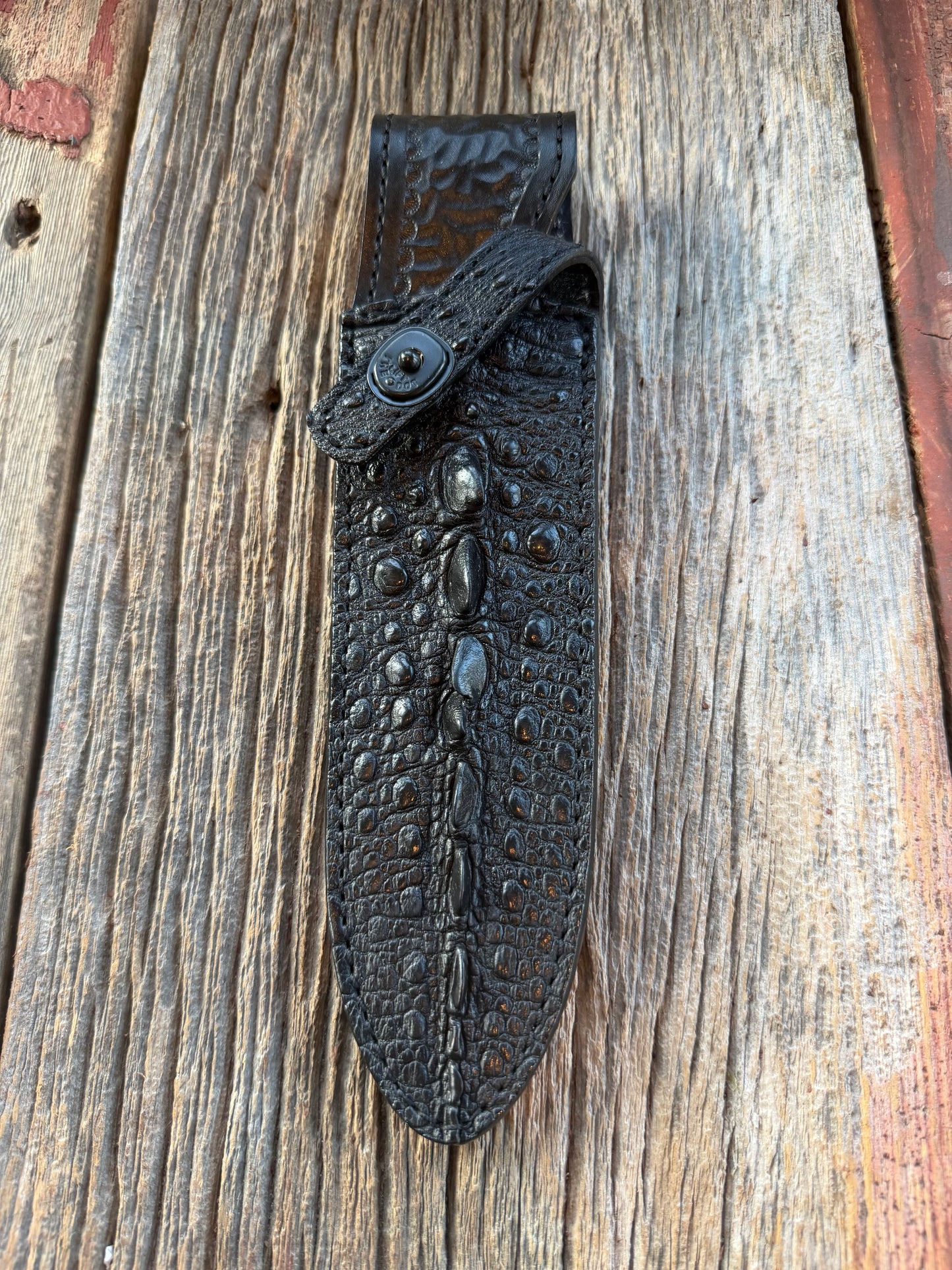 Randall Model Dealer Clinton Special in Exotic Black Snapping Turtle Horned/Dragon Tail Sheath from Treeman. New version with a Black Canteen Snap. My only one.