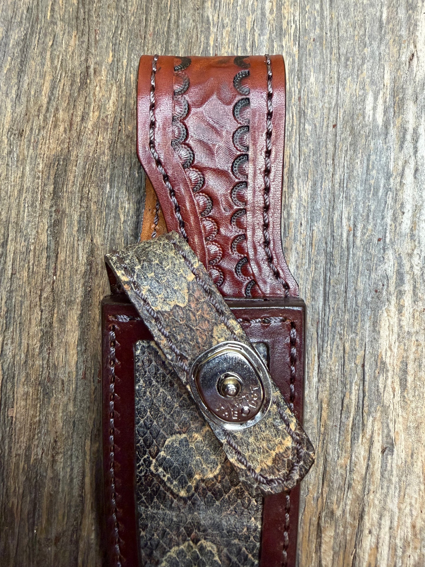 Randall Model 28 Sheath in Exotic Western Diamondback RattleSnake from Treeman Sheaths. Tremendous colors on this one.