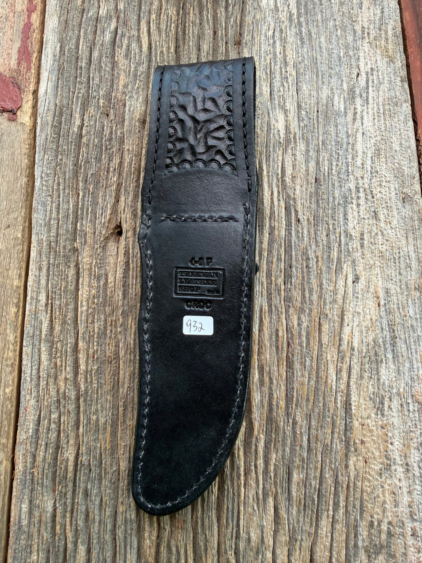 New Randall Model 4-6F Sheath in Exotic Black/Grey Matte Crocodile Anus from Treeman with the newest Black Canteen snap.