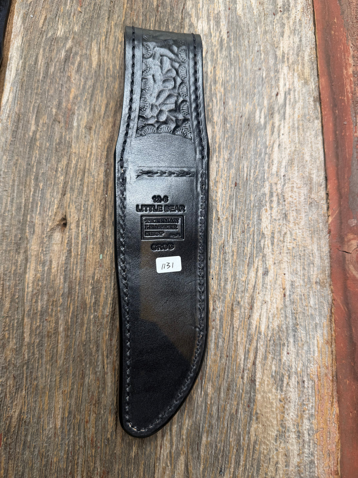 New Randall Model 12-6 Sheath in Exotic Army Green Matte Crocodile from Treeman with the newest Black Canteen snap. Killer sheath.