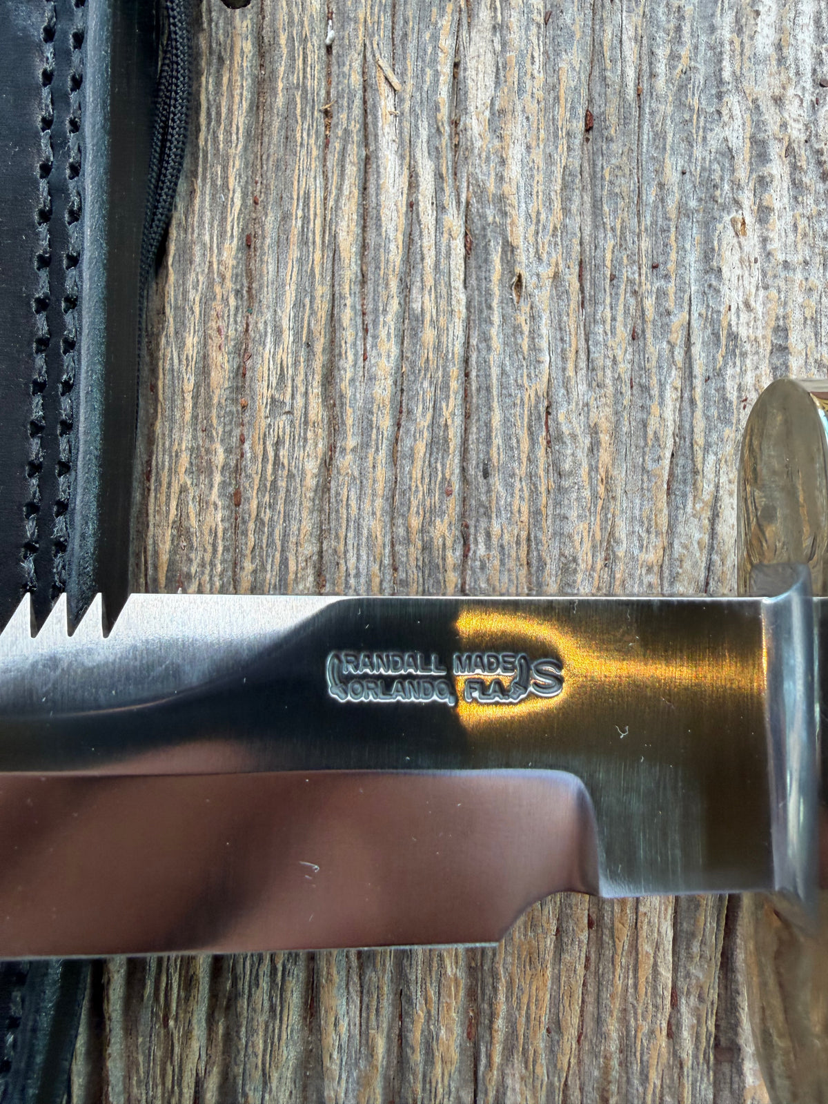 New in Paper Randall Model 14-7.5 with an Orange G10 Micarta Handle. Single Finger grip, SS, Black Sheath, Lanyard and Sawteeth.