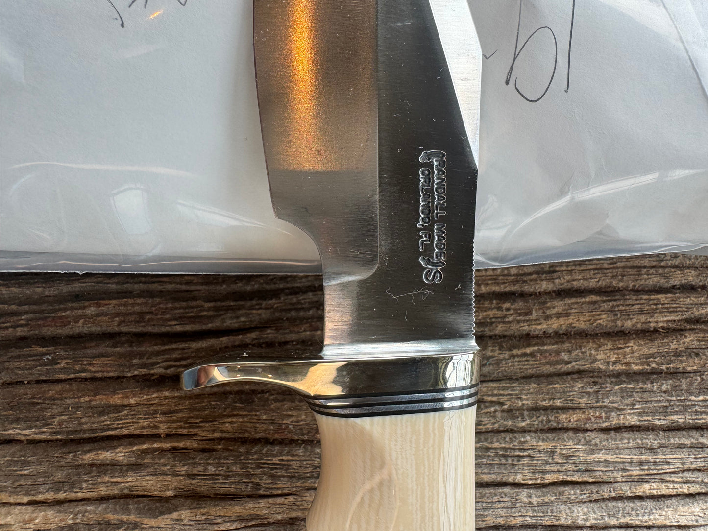 New in paper Randall Model 19-5 with a nice piece of customer supplied Dave Warthers Resin with finger grooves. Stainless Steel, Nickel Silver Hilt and natural end.