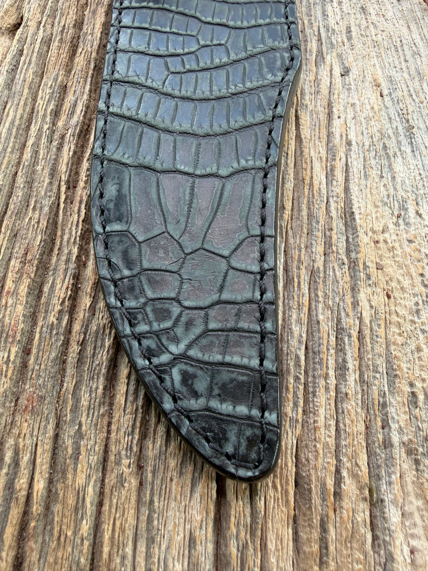 New Randall Model 12-8 Sheath in Exotic Black/Grey Matte Crocodile from Treeman with the newest Black Canteen snap.