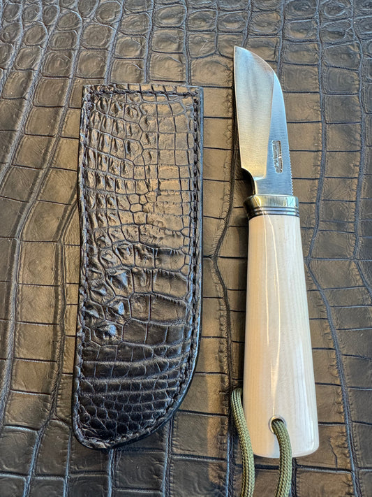 Randall Cattleman Model Sheath in Exotic Black Hornback Crocodile Skin from Treeman. Sheath only