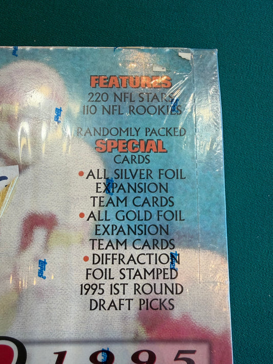 1995 Bowman Football Hobby Box Sealed (24 Packs) 10 Card Per Pack -