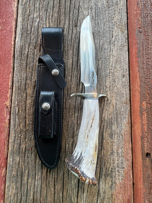 Randall Model 1-7 in a gorgeous piece of Polished Crown Stag. Nickel Silver Hilt, sawteeth and a natural exposed end, Stainless steel.
