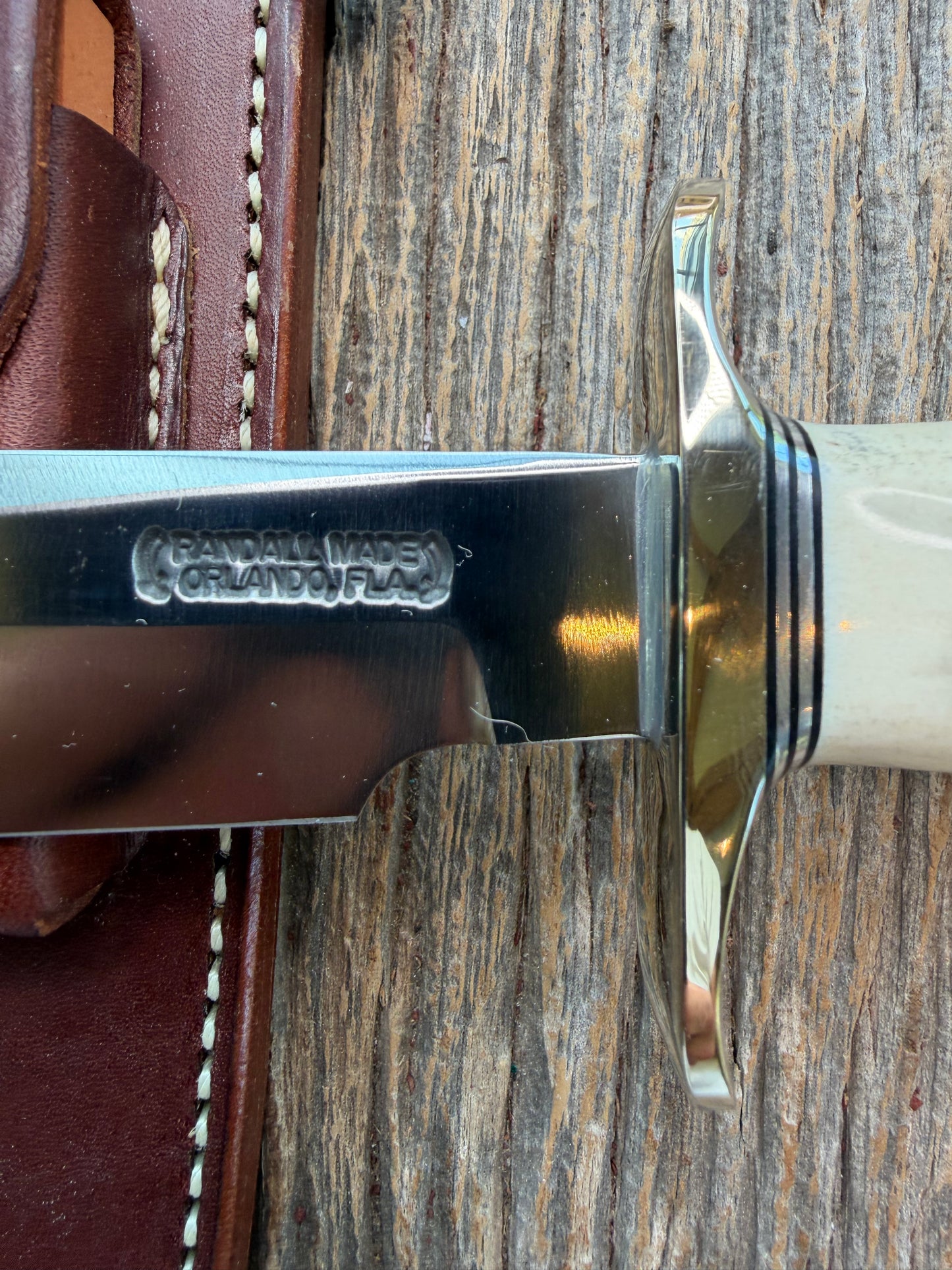 Nice Randall Made Knife Model 1-8 Stag , Carbon steel, Black and Aluminum spacers, Nickel Silver Hilt, Aluminum butt cap.