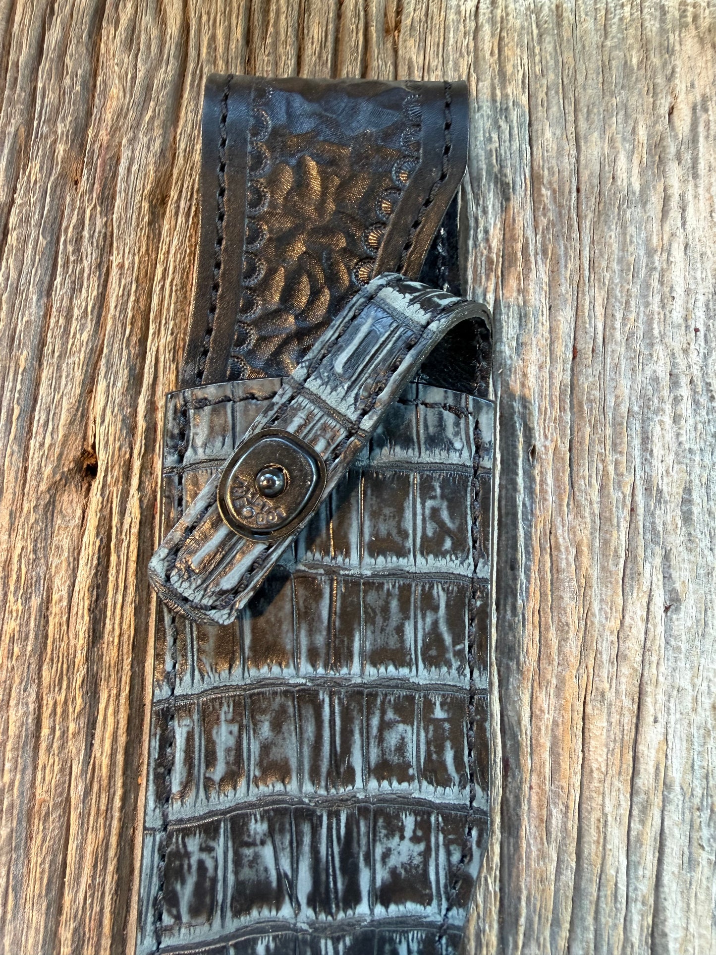 New Randall Model 12-8 Sheath in Exotic Black/Grey Matte Crocodile from Treeman with the newest Black Canteen snap.