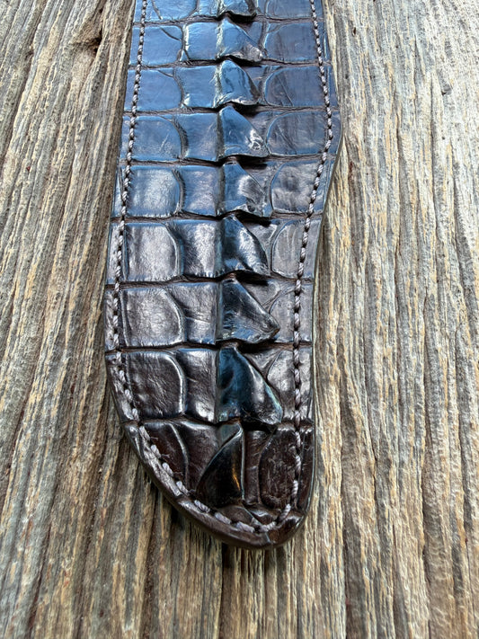 New Randall Model 12-11 Confederate Sheath in Exotic Chocolate Brown Matte Crocodile Tail from Treeman with the newest Black Canteen snap. Killer sheath.