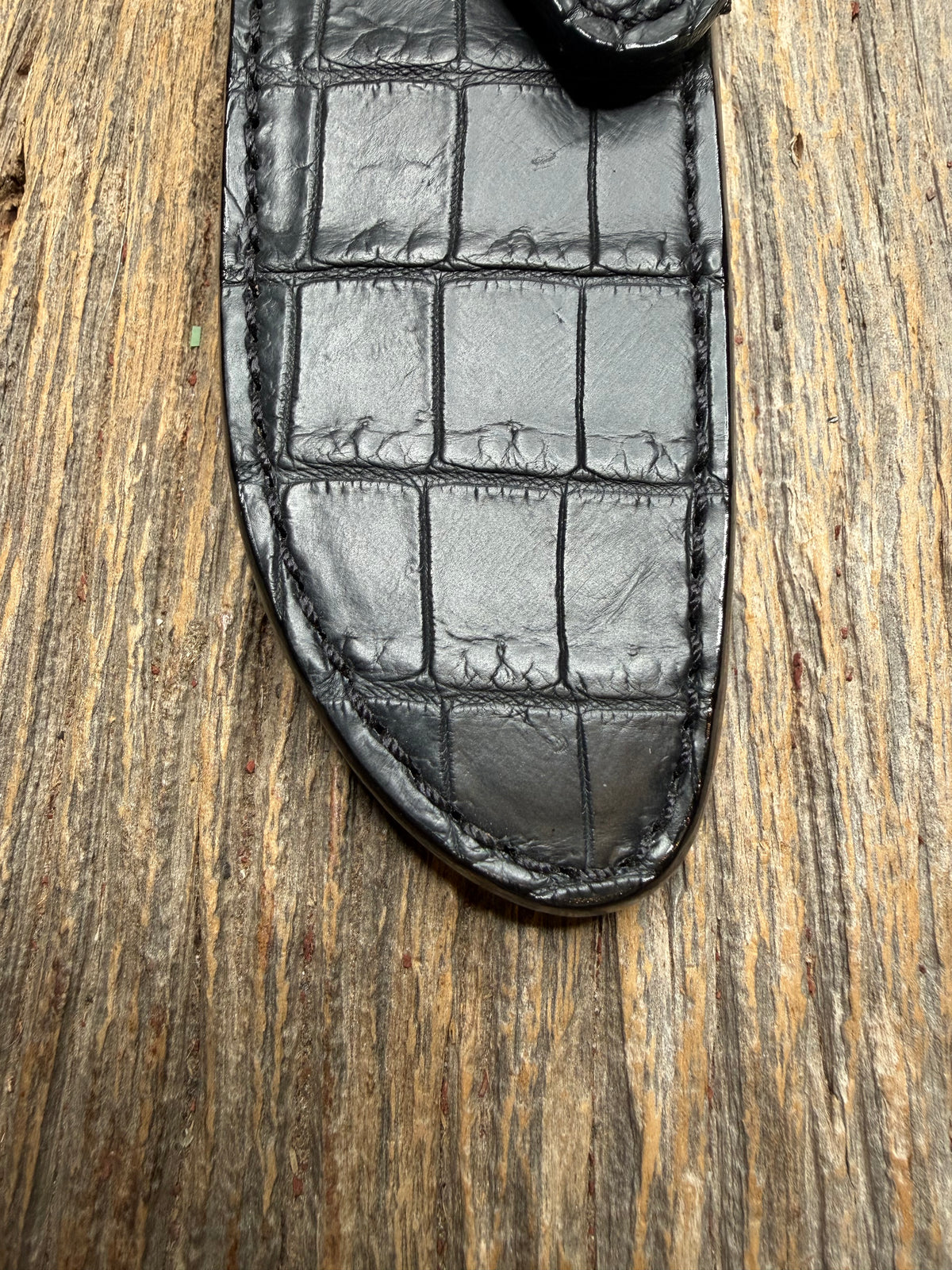 New Randall Model 23 Sheath in Exotic Black Matte Crocodile from Treeman with the newest Black Canteen snap. Killer sheath.