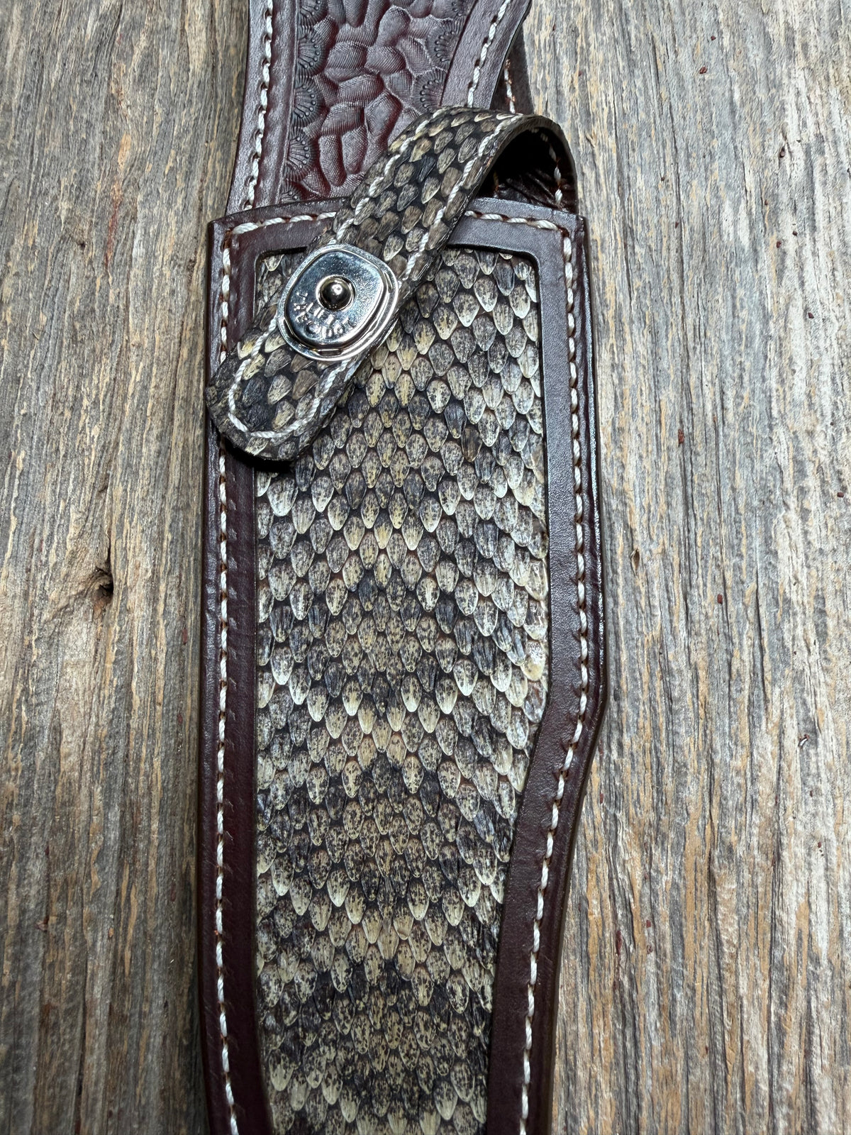 Randall Model 12-8 sheath with a Western Diamondback RattleSnake skin from Treeman Sheaths. Very dark skin and quite honestly the nicest one I’ve had in WDB.