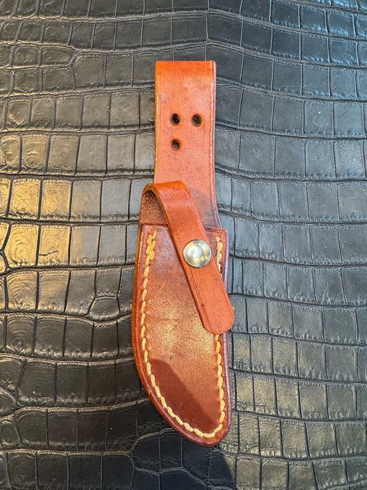 Randall Model 21 Sheath Butterfly stitching in Tan Leather made by Johnson Sheaths in the 90’s for Randall Knives.