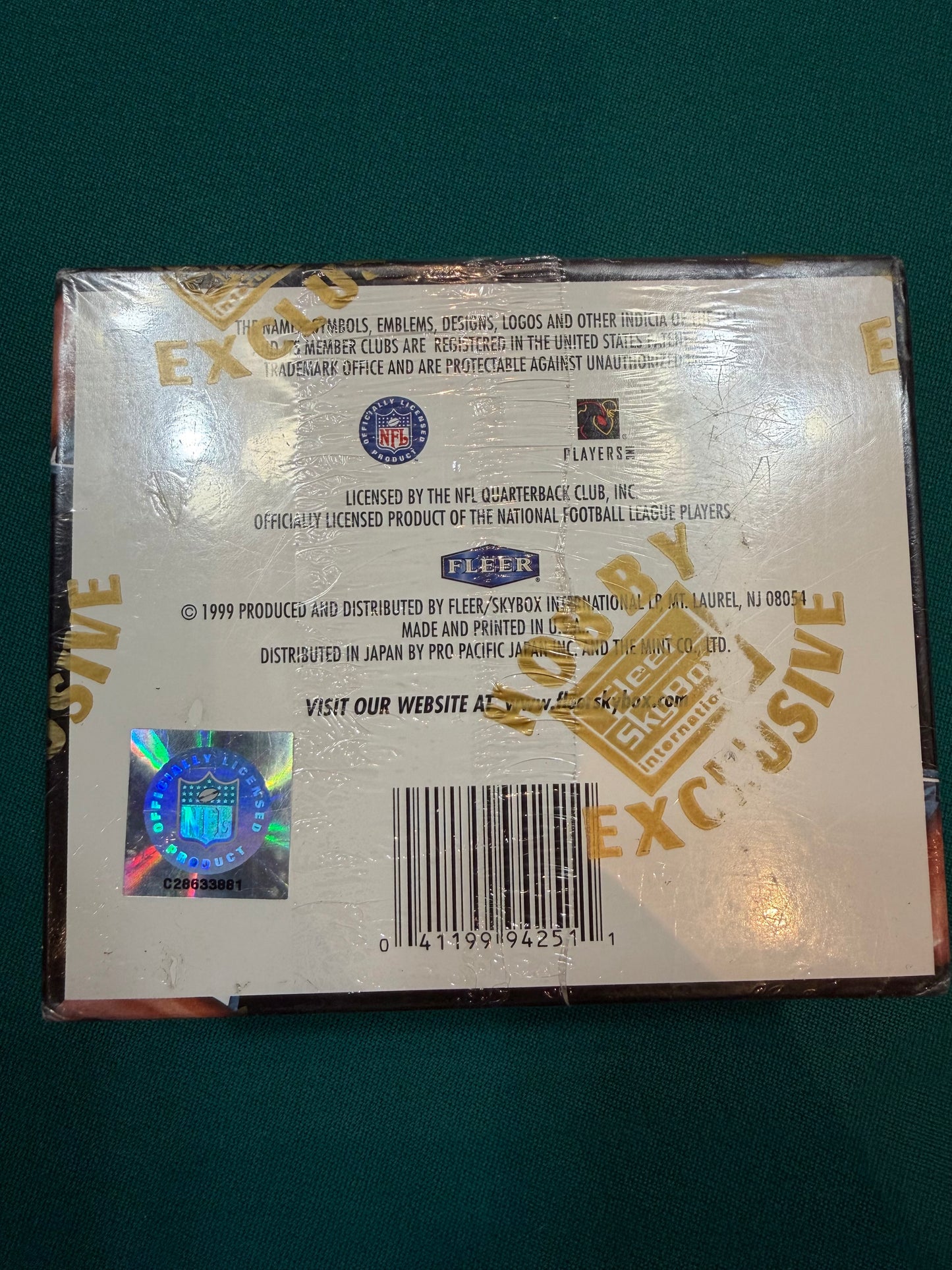 1999 FLEER FOCUS NFL FOOTBALL HOBBY BOX 24 PACKS KURT WARNER RC NEW SEALED