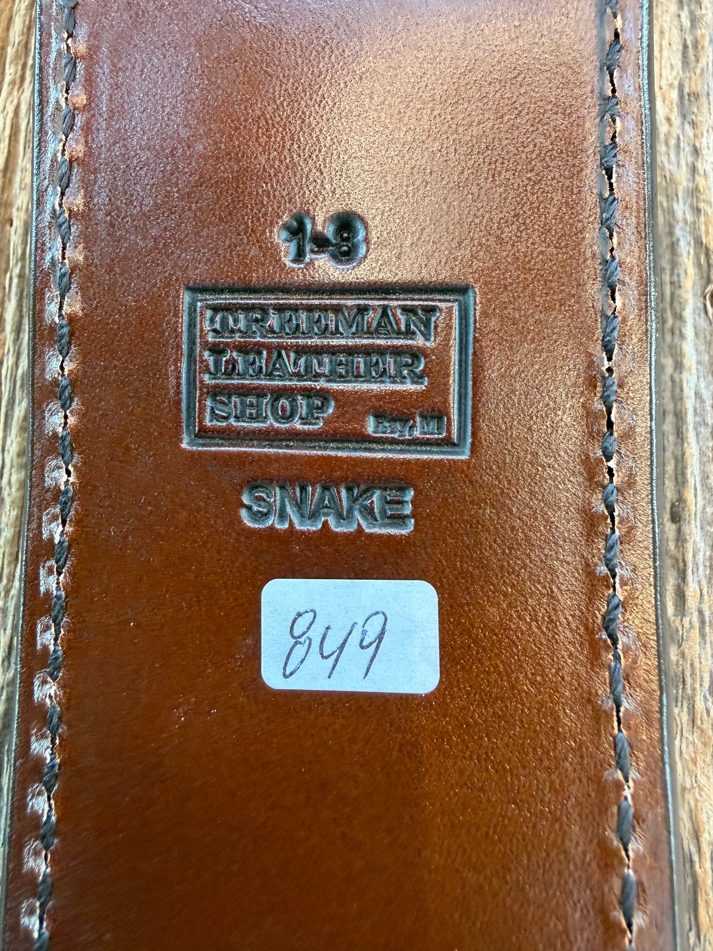 Randall Model 1-8 Sheath in Exotic Prairie RattleSnake from Treeman Sheaths. Tremendous colors on this one.