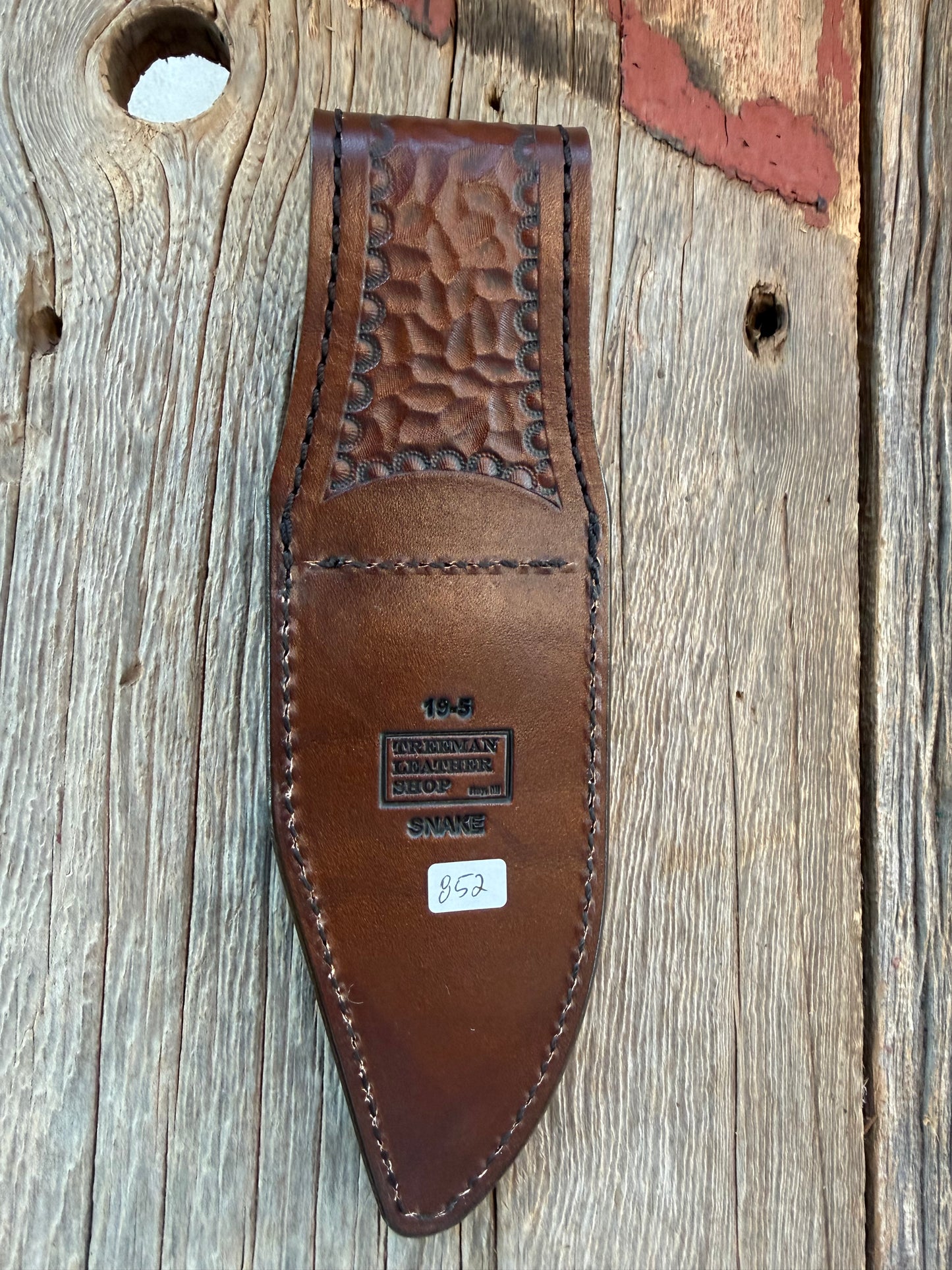 Randall Model 19-5  Sheath in Exotic Prairie RattleSnake from Treeman Sheaths. Tremendous colors on this one.