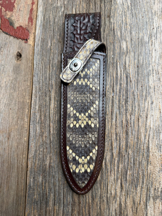 Randall Model Clinton Special sheath with an Eastern Diamondback RattleSnake skin from Treeman Sheaths. Hand tooled belt loop, canteen snap. Vibrant colors and one of the hardest skins to source.