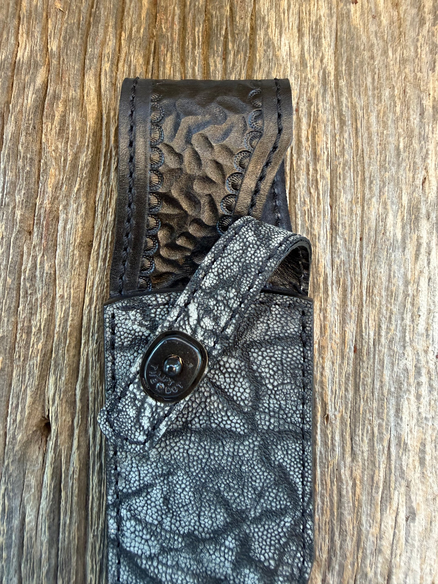 Randall Model 12-8 Sheath in Exotic African Elephant Ear from Treeman Sheaths. Black and Grey pebble texture and the new black Canteen snap, phenomenal.