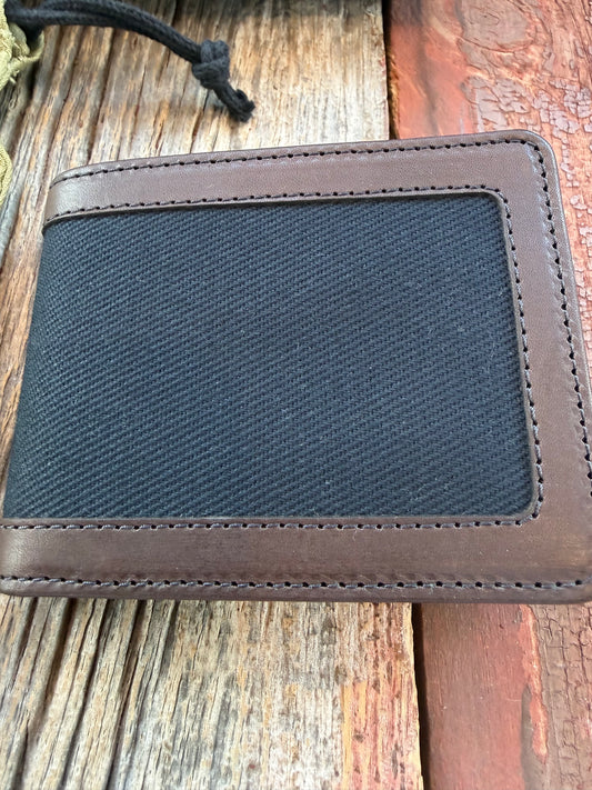 New in Box Filson Outfitter Leather Wallet in Black Twill USA 20187879 Discontinued long ago.
