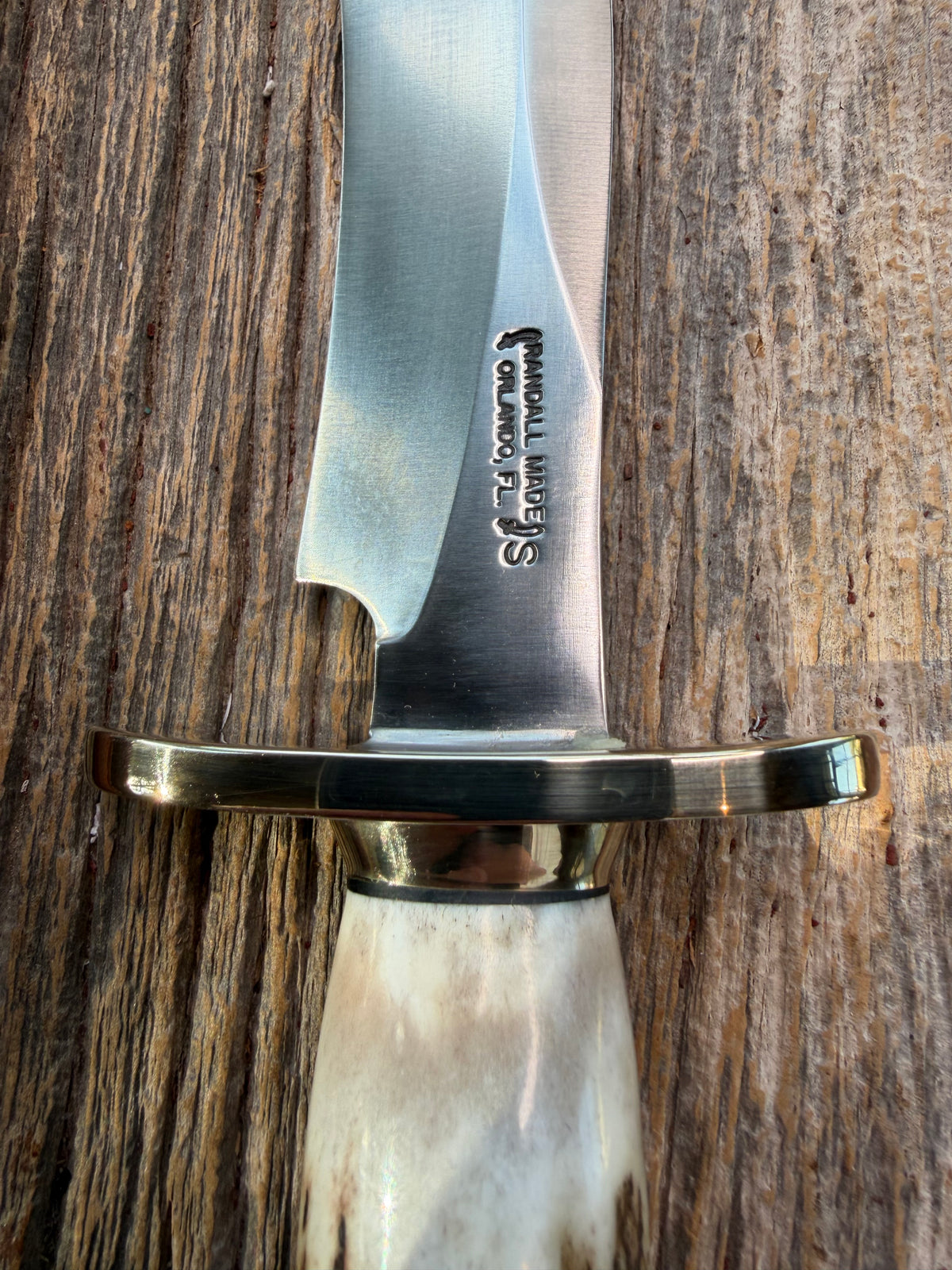 New in Paper Randall Model 12-8 Small Sasquatch with a really nice piece of stag. #1112, Nickel Silver collar and butt cap.