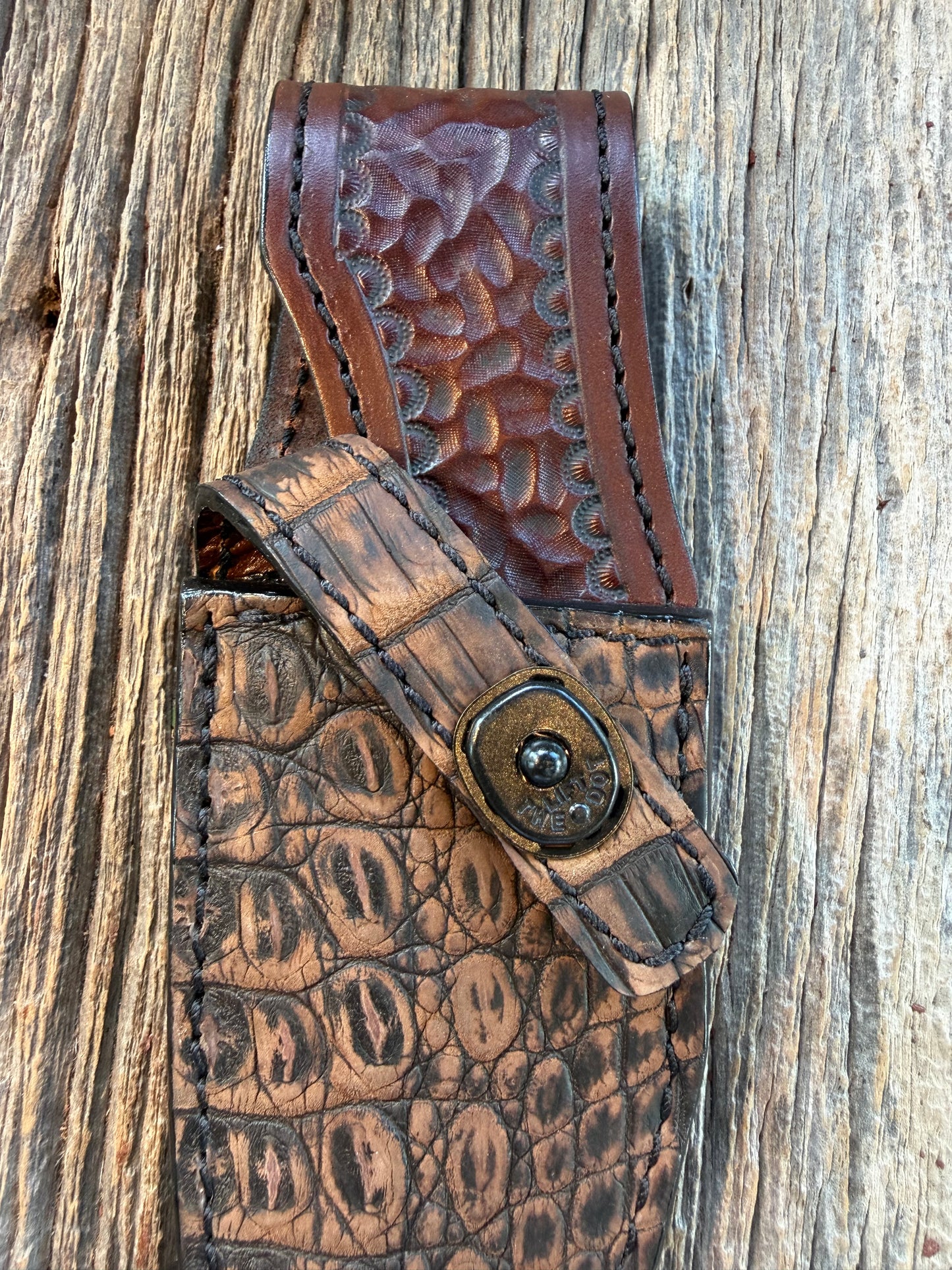 New Randall Model 19-5 Sheath in Exotic Dark Brown Sueded Crocodile from Treeman with the newest Black Canteen snap.