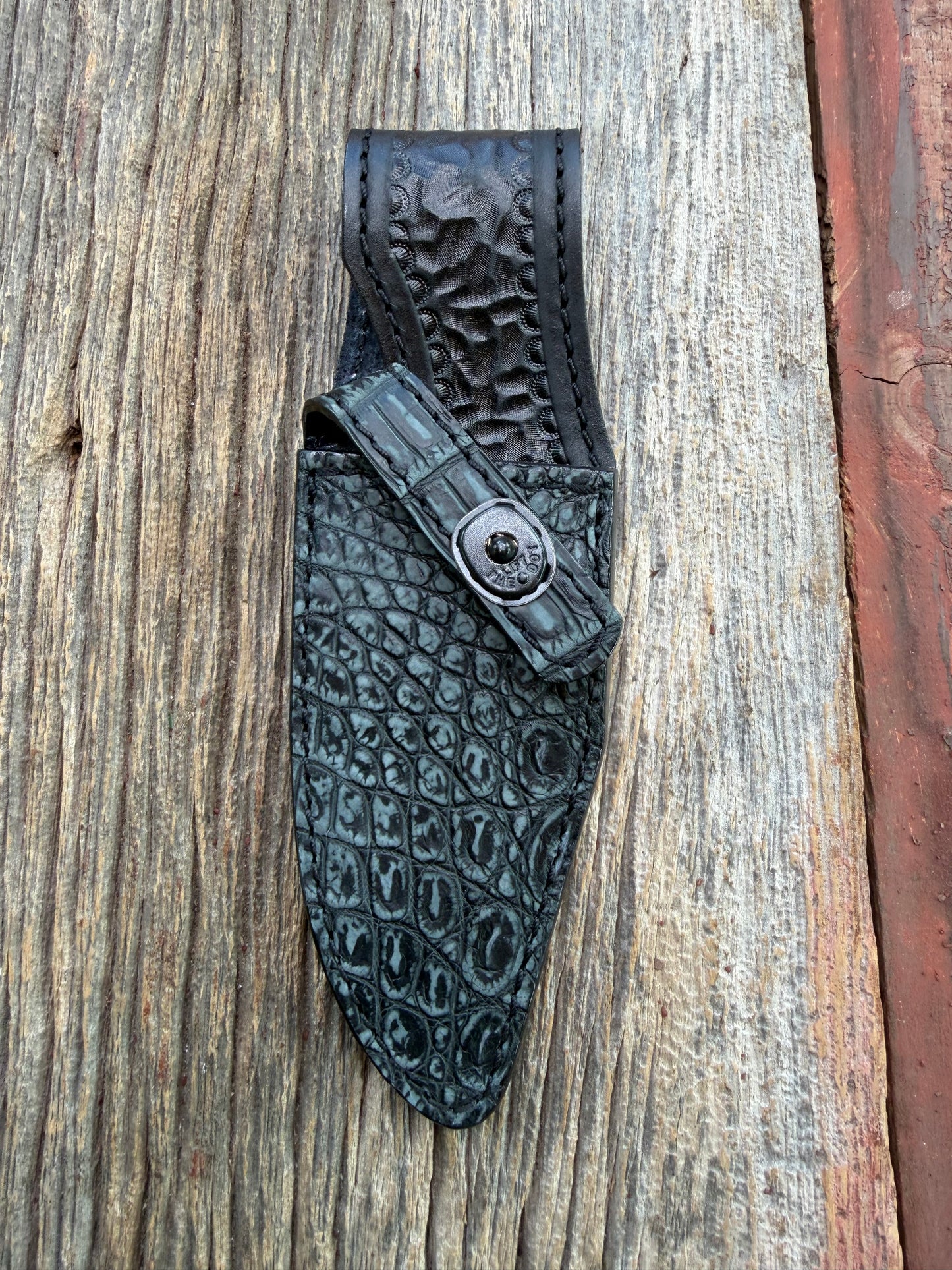 New Randall Model 19-5 Sheath in Exotic Black/Grey Matte Crocodile from Treeman with the newest Black Canteen snap.