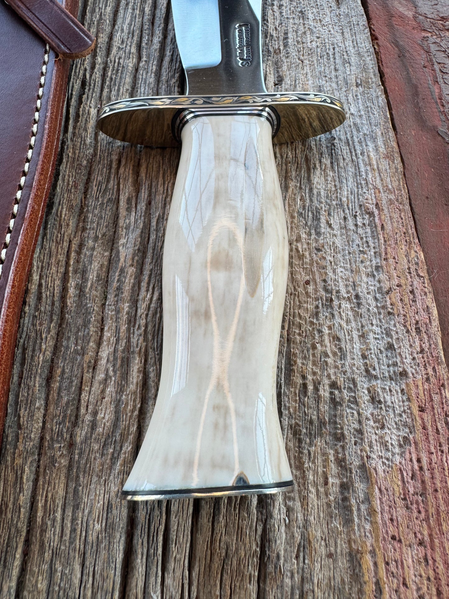 Nice Randall Knife Model 12-8 Big Bear. Gorgeous piece of creamy Fossil Walrus Ivory. Jere Davidson gold inlay engraved Nickel silver hilt and butt plate,Stainless steel.