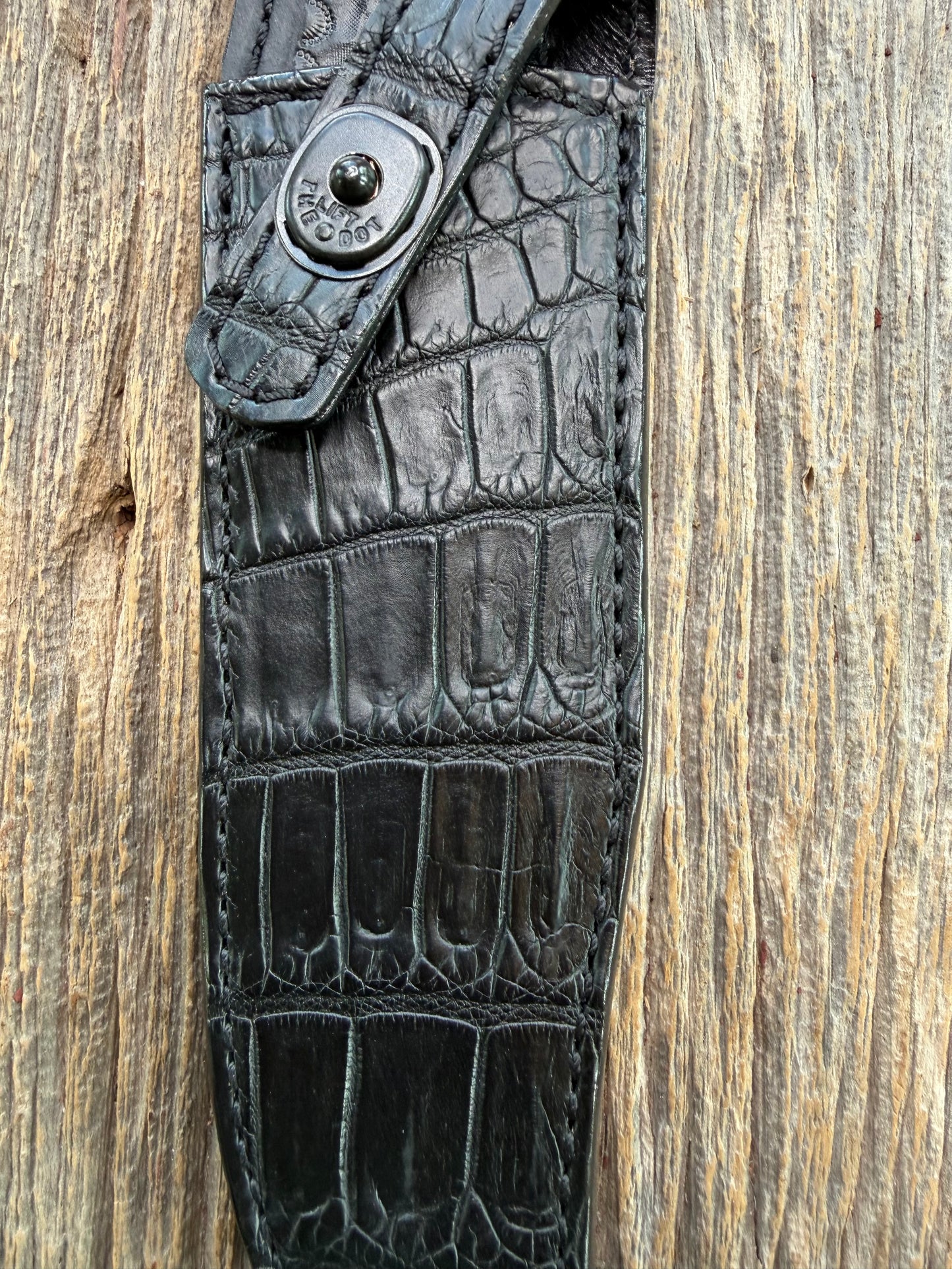 New Randall Model Nordic Special Sheath in Exotic Black Matte Crocodile from Treeman with the newest Black Canteen snap. Killer sheath.