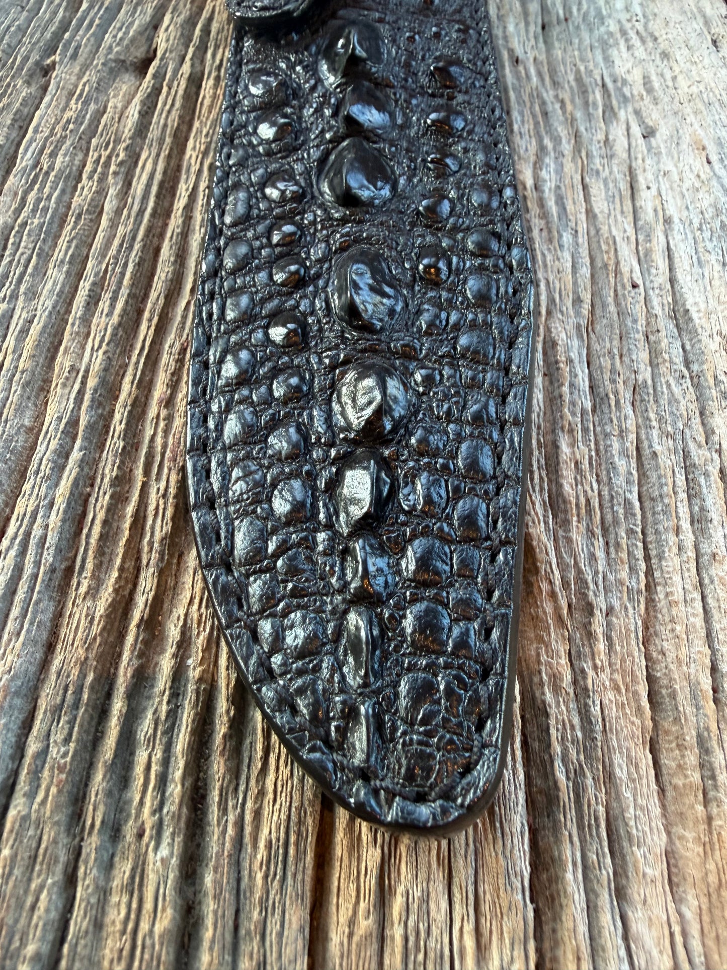 Randall Model 14 in Exotic Black Snapping Turtle Horned/Dragon Tail Sheath from Treeman. New version with a Black Canteen Snap.