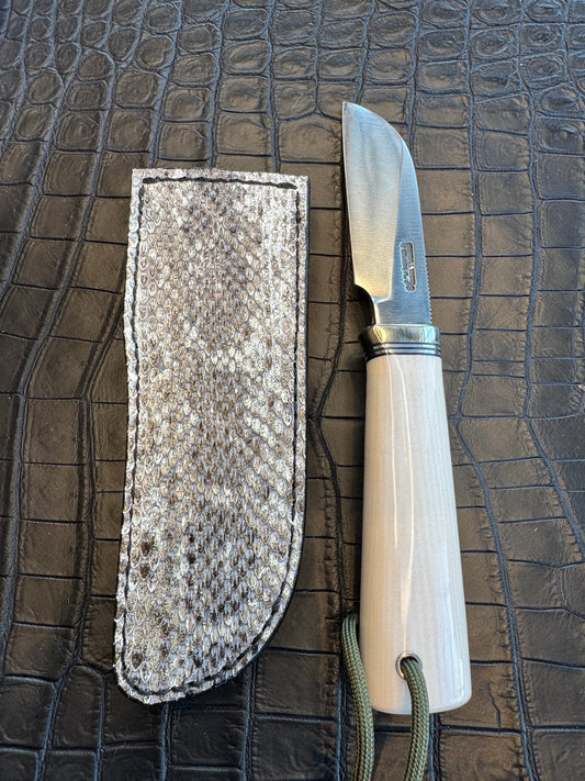 Randall Cattleman Model Sheath in Exotic Rattlesnake Skin from Treeman. (Sheath only)