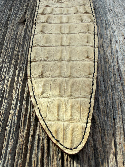 New Randall Model 12-11 Large Sasquatch Sheath in Exotic Ivory Matte Crocodile (Hornback and Skull) from Treeman with the newest Black Canteen snap. Killer sheath.