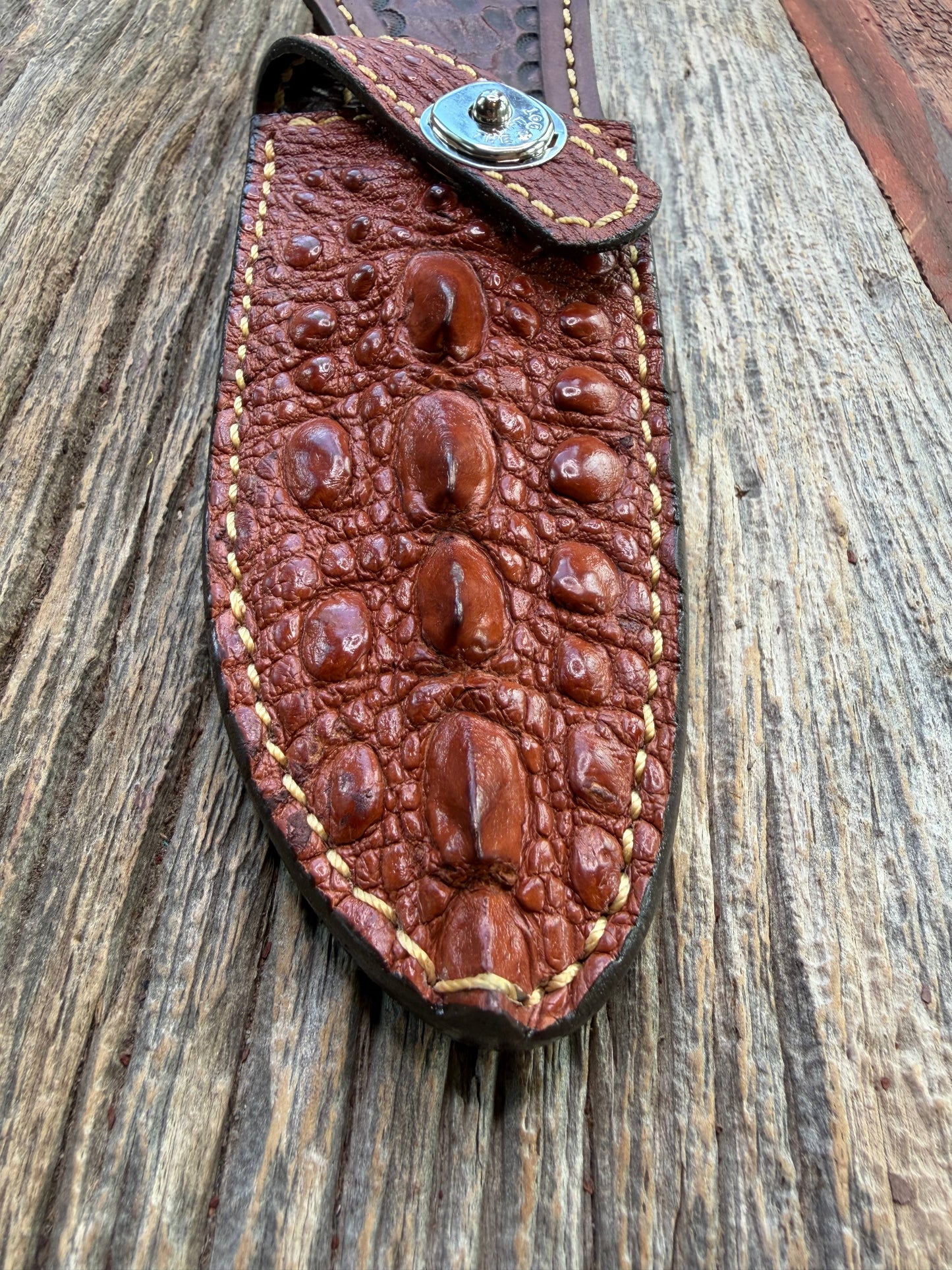 Randall Model 11-4 Sheath in Exotic Tan Snapping Turtle from Treeman Sheaths. Horny texture with a silver Canteen snap, phenomenal.