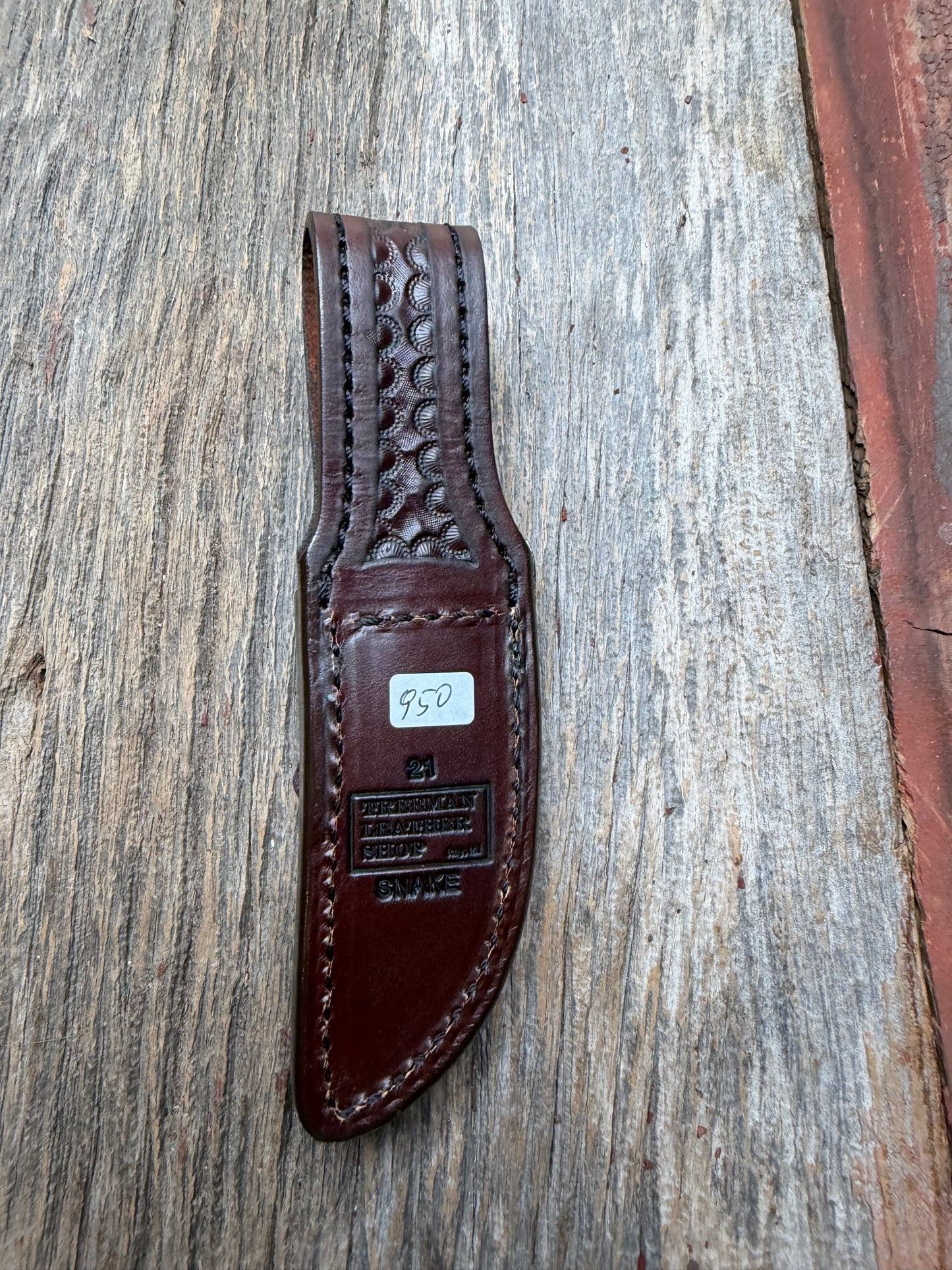 Randall Model 21 with Western Diamondback RattleSnake skin from Treeman Sheaths.