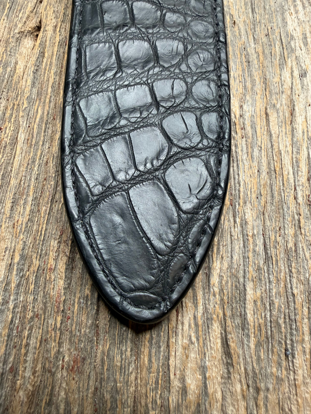 New Randall Model Clinton Special Sheath in Exotic Black Matte Crocodile from Treeman with the newest Black Canteen snap. Killer sheath.