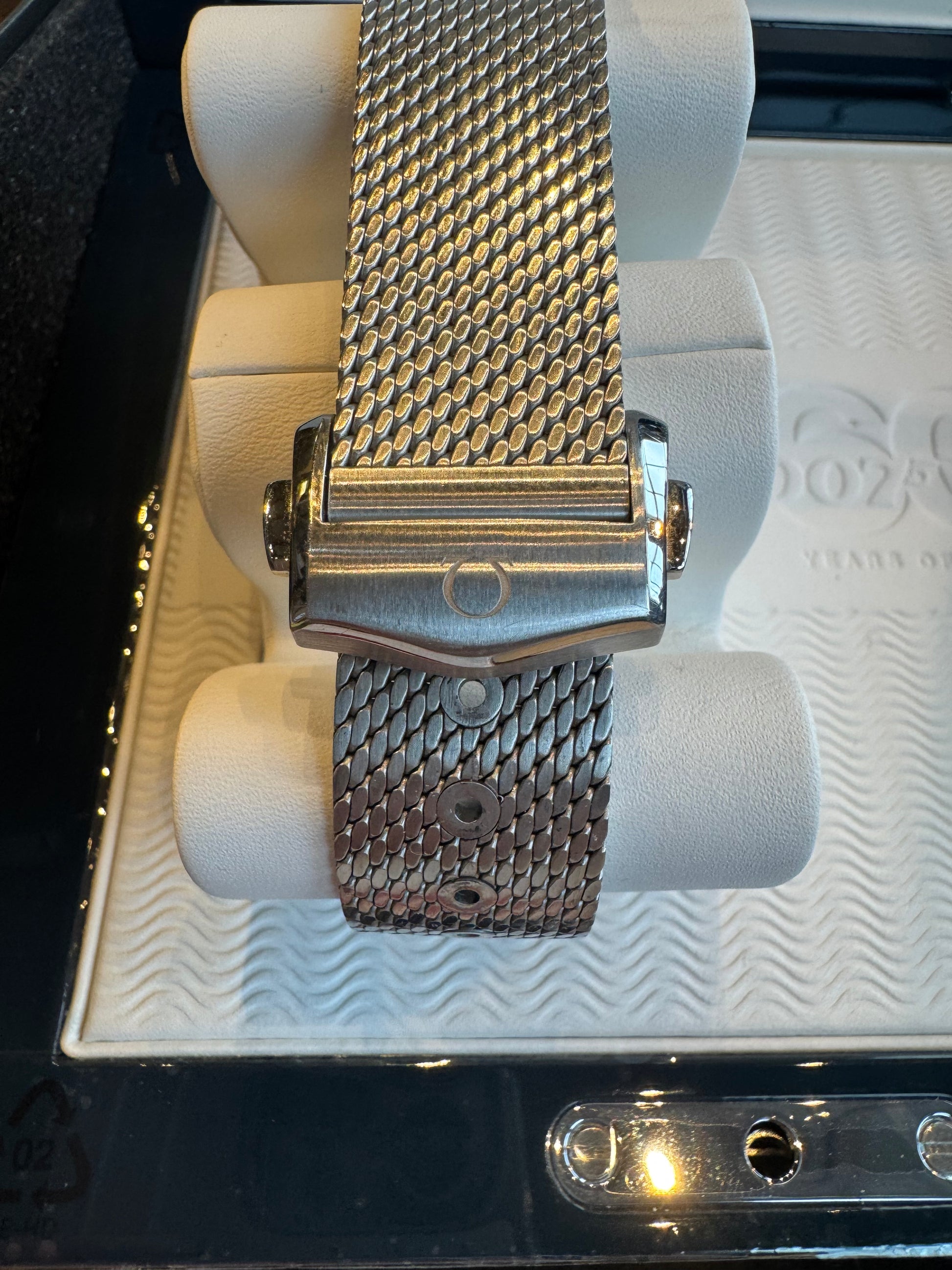 Omega Seamaster Diver 300 M NEW 2023 Seamaster James Bond 007 60th Anniversary Edition 210.30.42.20.03.002