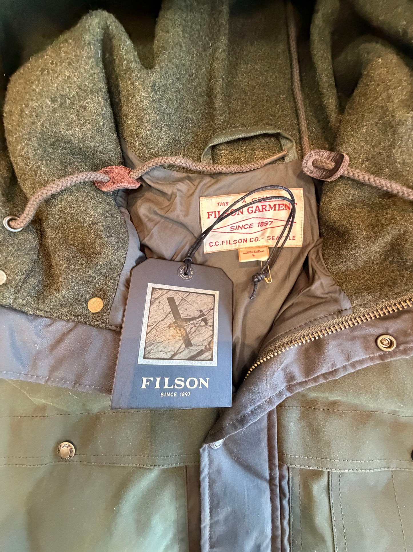 Filson Down Cruiser Parka Otter Green Large 650 Down Sold Out Mens New with Tags