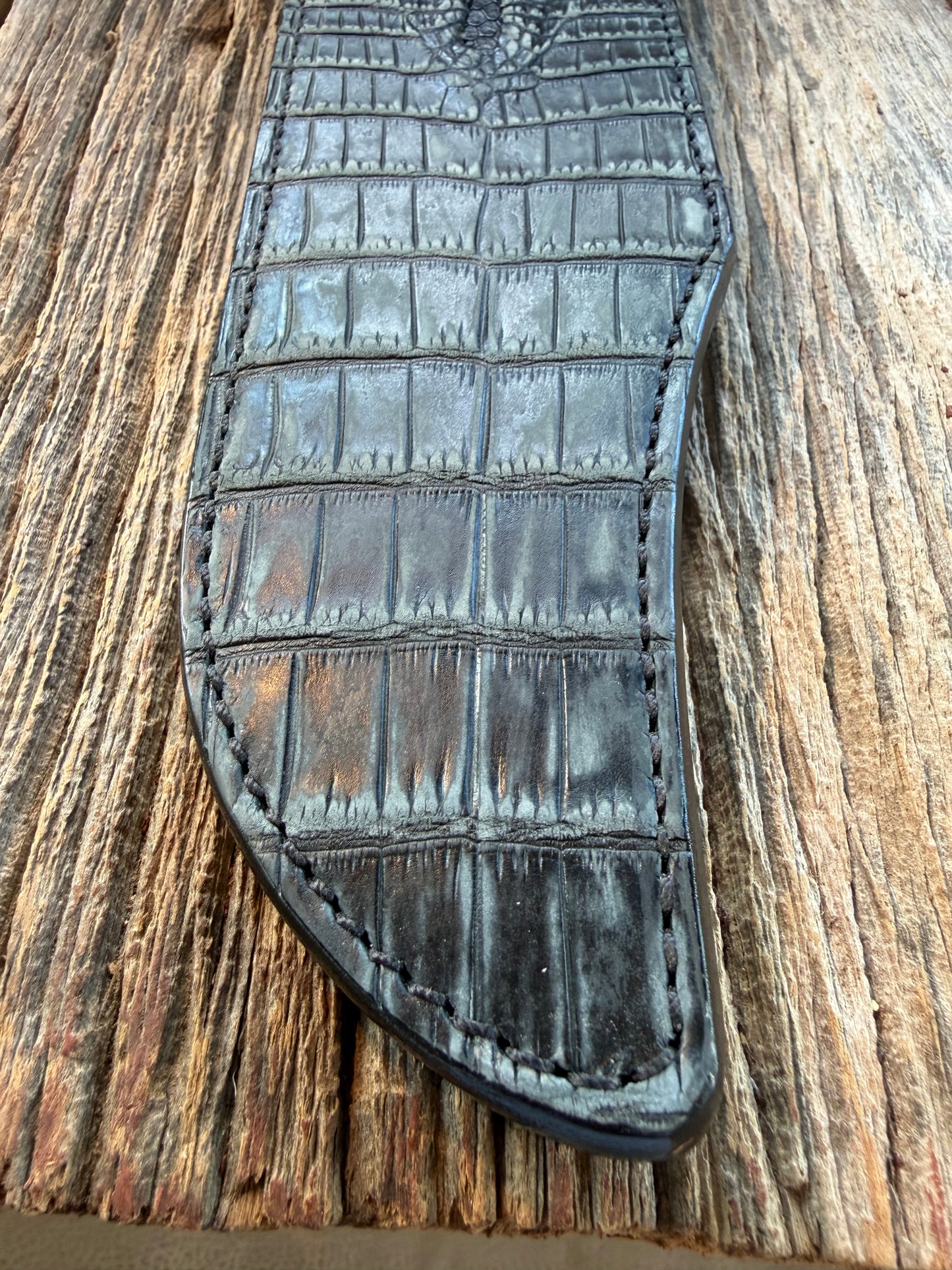 New Randall Model 12-11 Smitty Sheath in Exotic Black/Grey Matte Anus Crocodile from Treeman with the newest Black Canteen snap.