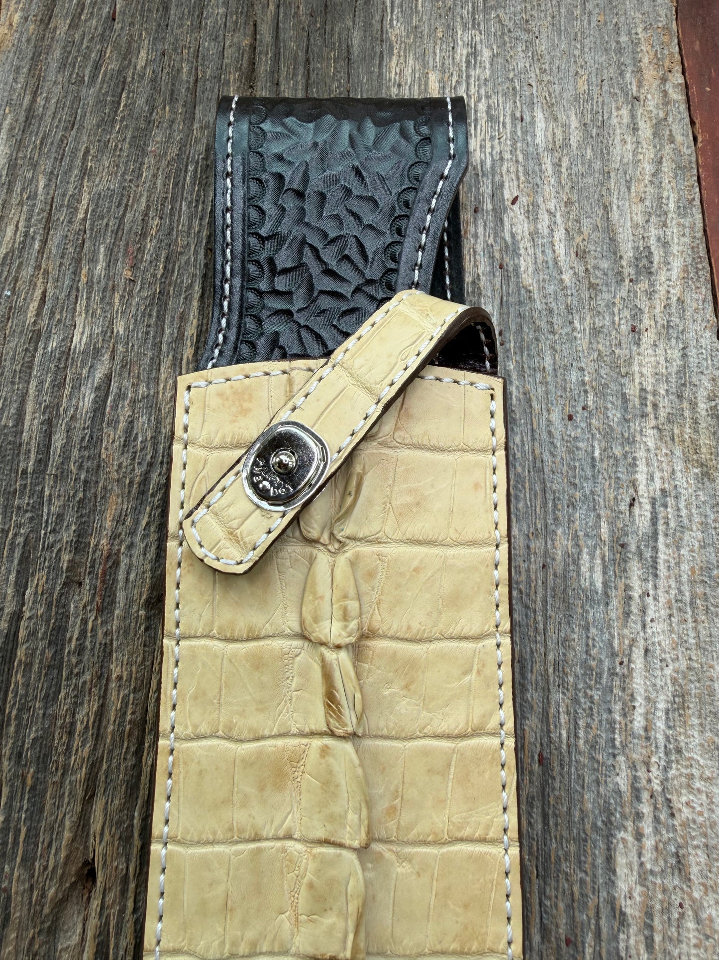 New Randall Model 12-11 Large Sasquatch Sheath in Exotic Ivory Matte Crocodile ( tail portion) from Treeman with a silver Canteen snap. Killer sheath.