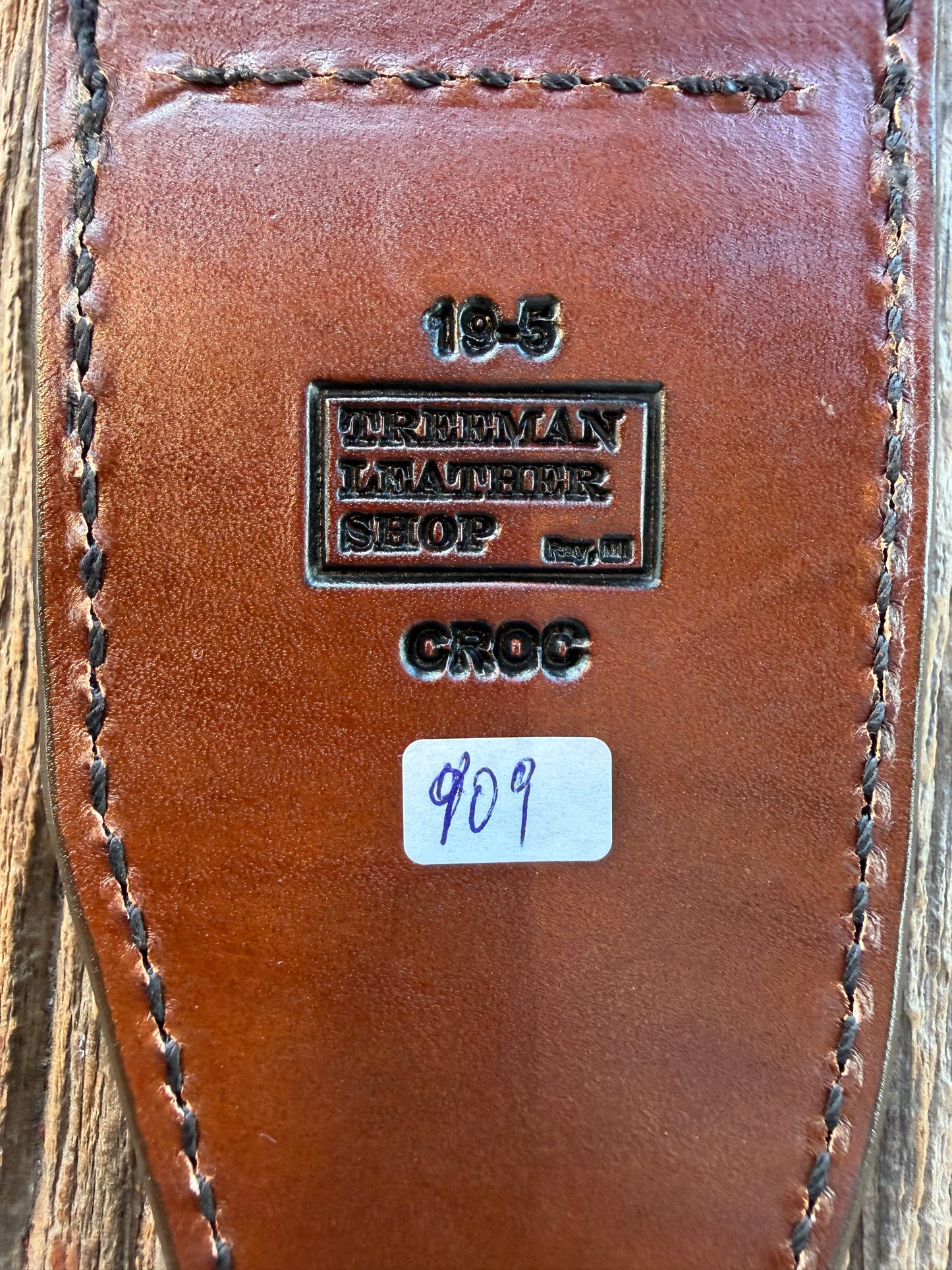 New Randall Model 19-5 Sheath in Exotic Dark Brown Sueded Crocodile from Treeman with the newest Black Canteen snap.