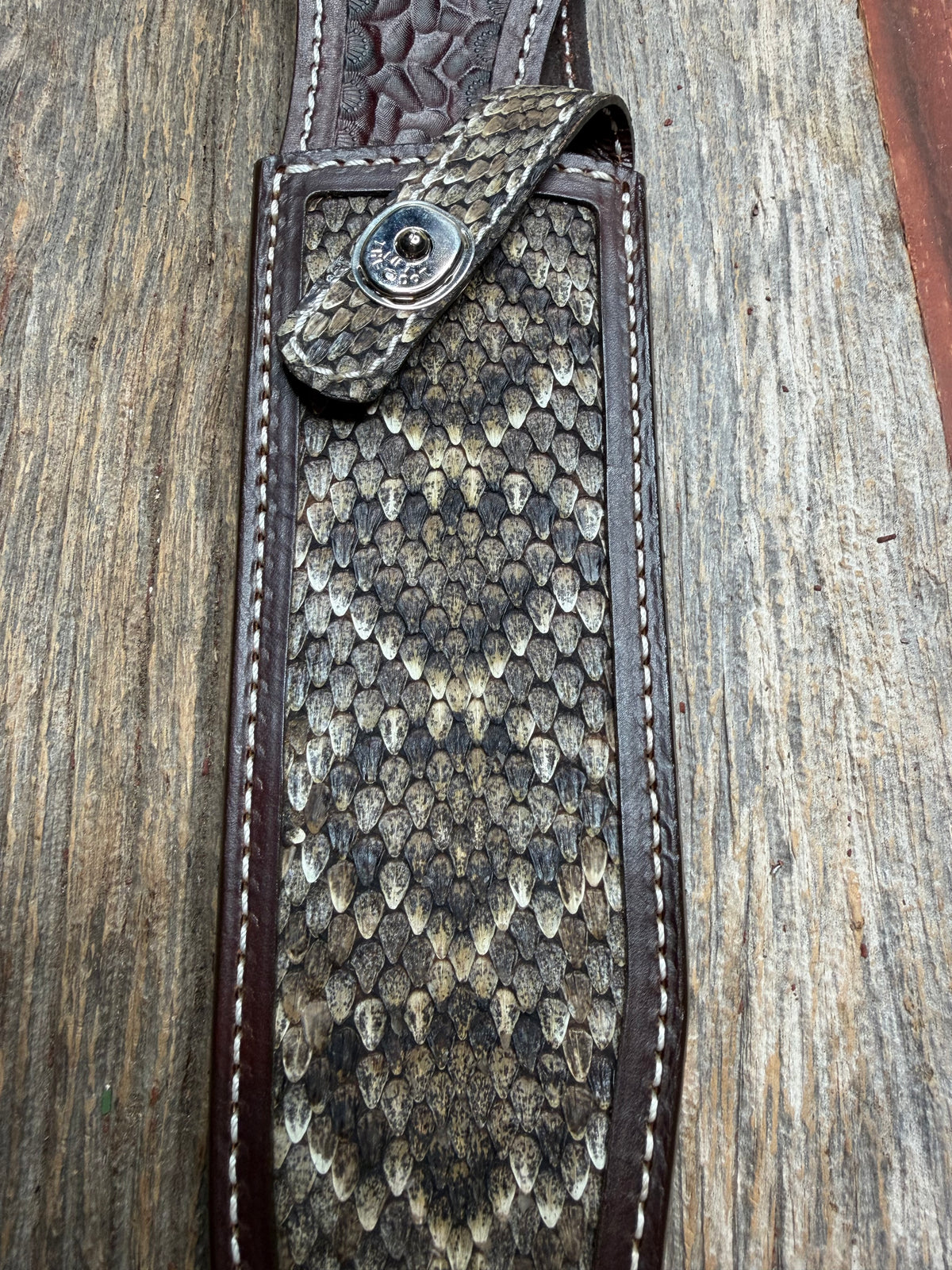 Randall Model 12-9 sheath with a Western Diamondback RattleSnake skin from Treeman Sheaths. Very dark skin and quite honestly the nicest one I’ve had in WDB.