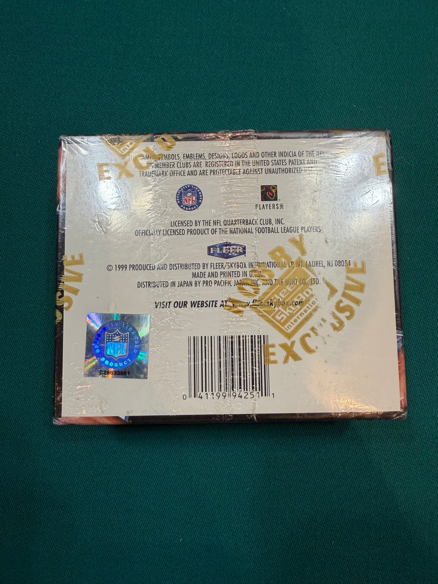 1999 FLEER FOCUS NFL FOOTBALL HOBBY BOX 24 PACKS KURT WARNER RC NEW SEALED