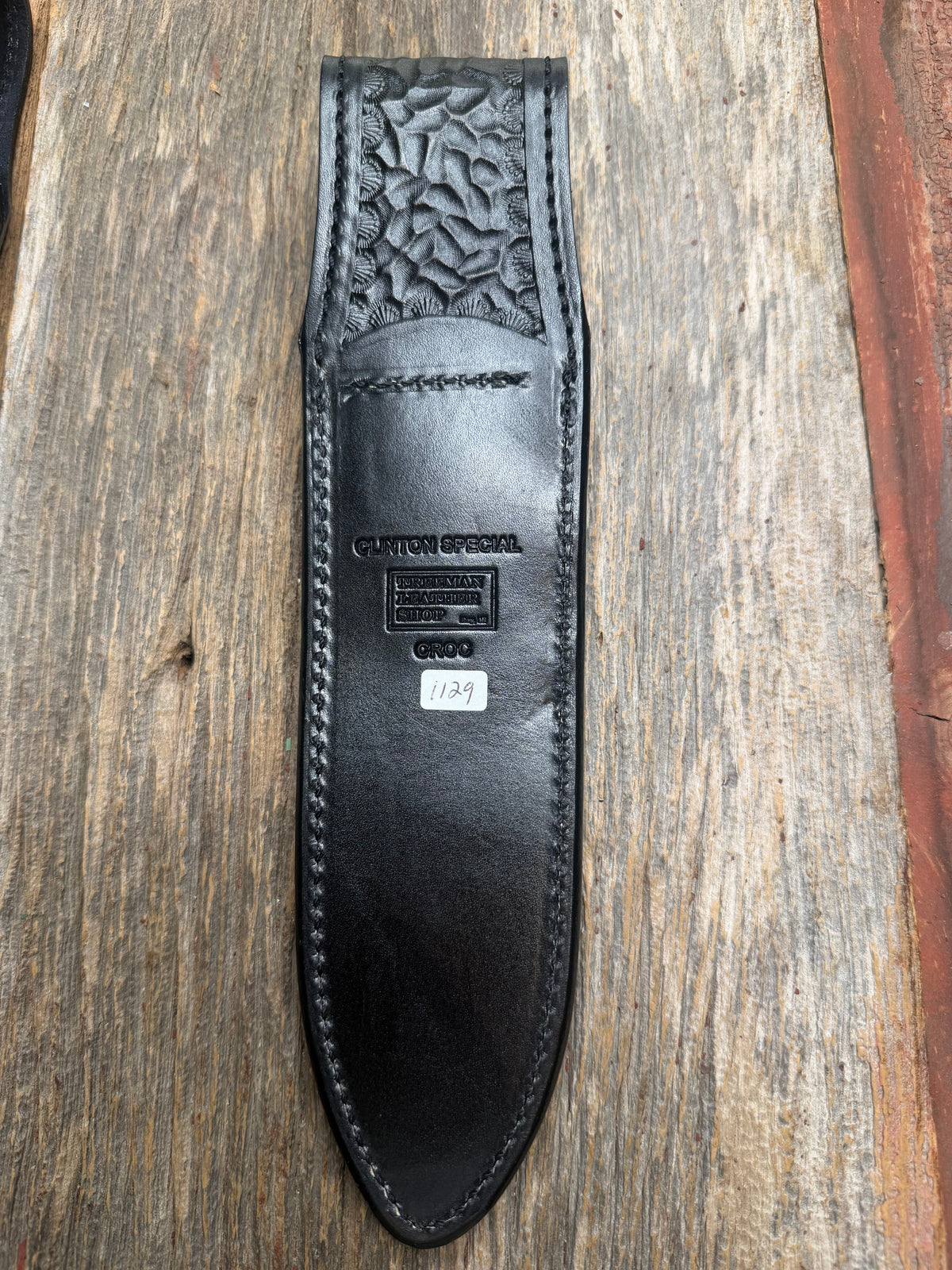 New Randall Model Clinton Special Sheath in Exotic Army Green Matte Crocodile from Treeman with the newest Black Canteen snap. Killer sheath.