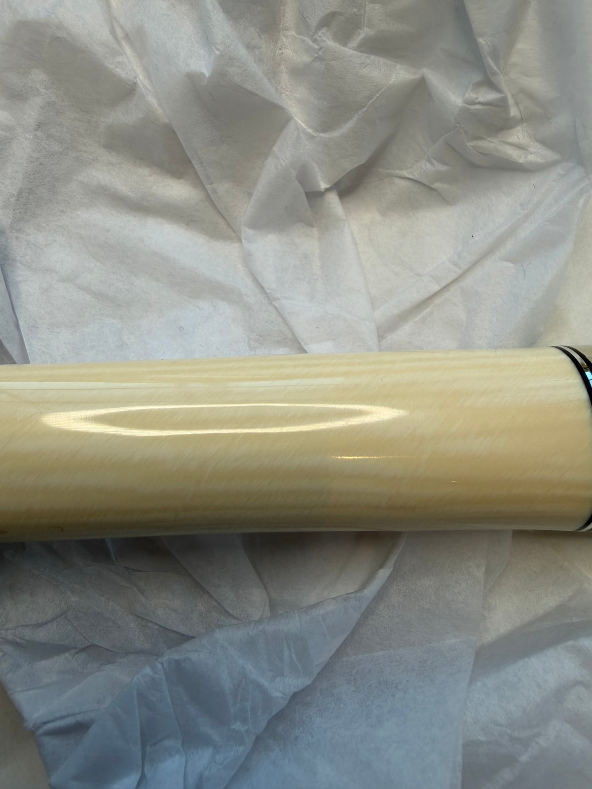 New in paper Randall Model 23 Game Master in dealer supplied Resin, Stainless steel blade, Nickel silver hilt and butt cap, Black and Aluminum spacers and Brown leather sheath.