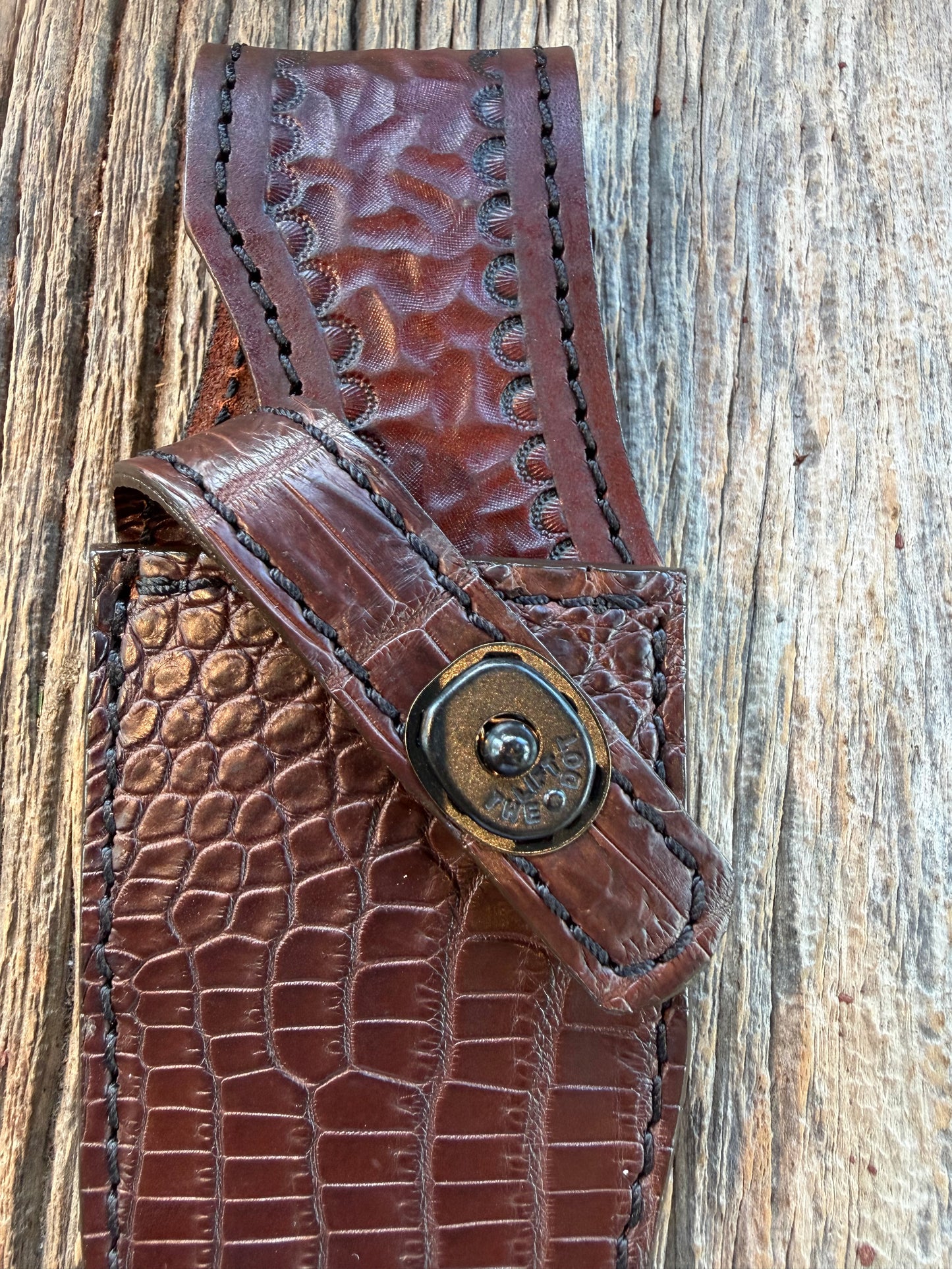 New Randall Model 19-5 Sheath in Exotic Dark Brown Crocodile from Treeman with the newest Black Canteen snap.