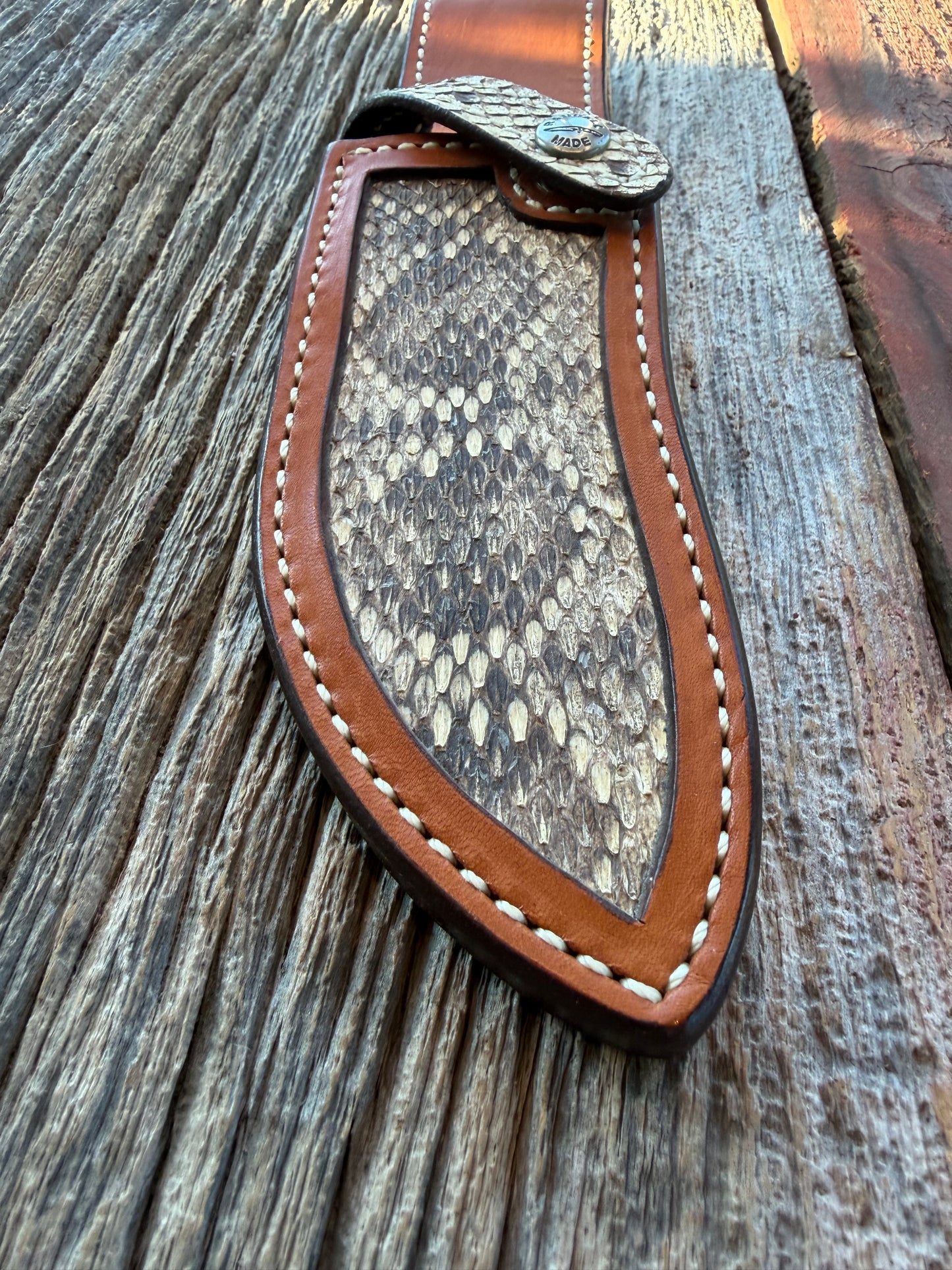 NOTE : Item is part of my personal Collection. Adding to cart will not result in sale. Rare Randall Sullivans by Gutcher Exotic Rattlesnake Knife Sheath for a Bowles Special. Randall Snap and Beautiful Diamond inlay pattern.
