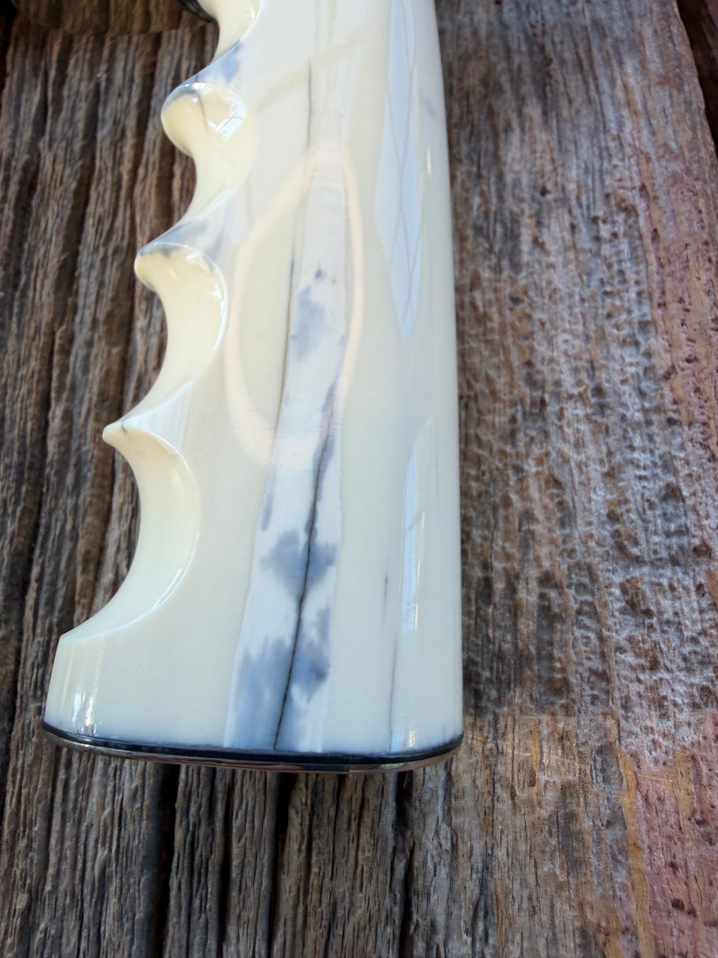 NOTE : Item is part of my personal Collection. Adding to cart will not result in sale. New in Paper Randall Model 12-11 Dealer Special Large Sasquatch Huge piece of Pearly White Fossil walrus Ivory, Finger Groves , # 1120 Nickel Silver Hilt and butt cap.