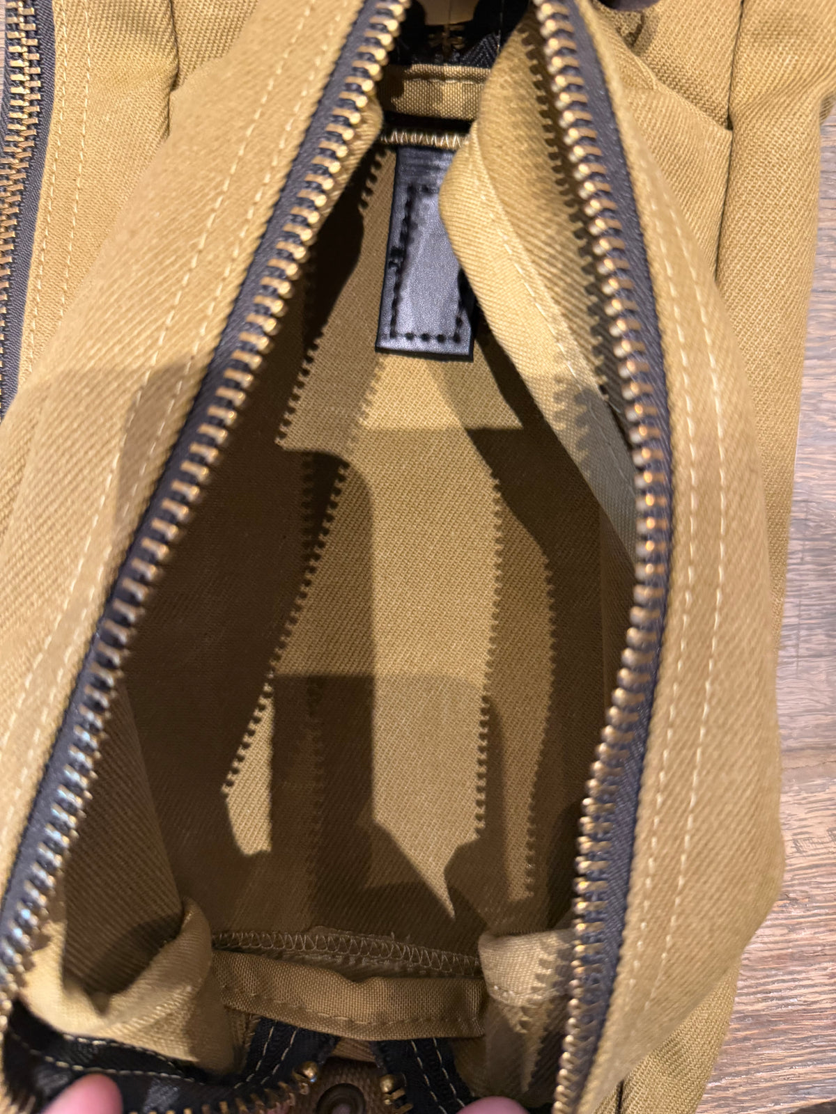 Very Rare Filson Fly Fishing Rod Case Rugged Twill in Tan Made in USA 31 inch version. Like new condition. 10/19 Build. # 20019932
