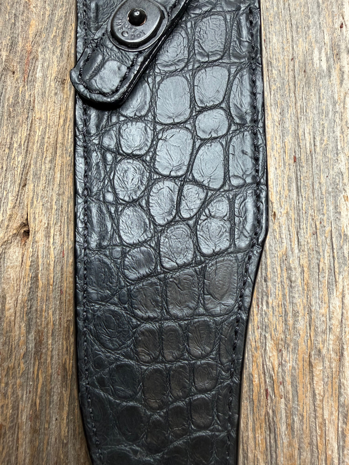 New Randall Model 12-8 Big Bear Sheath in Exotic Black Matte Crocodile from Treeman with the newest Black Canteen snap. Killer sheath.